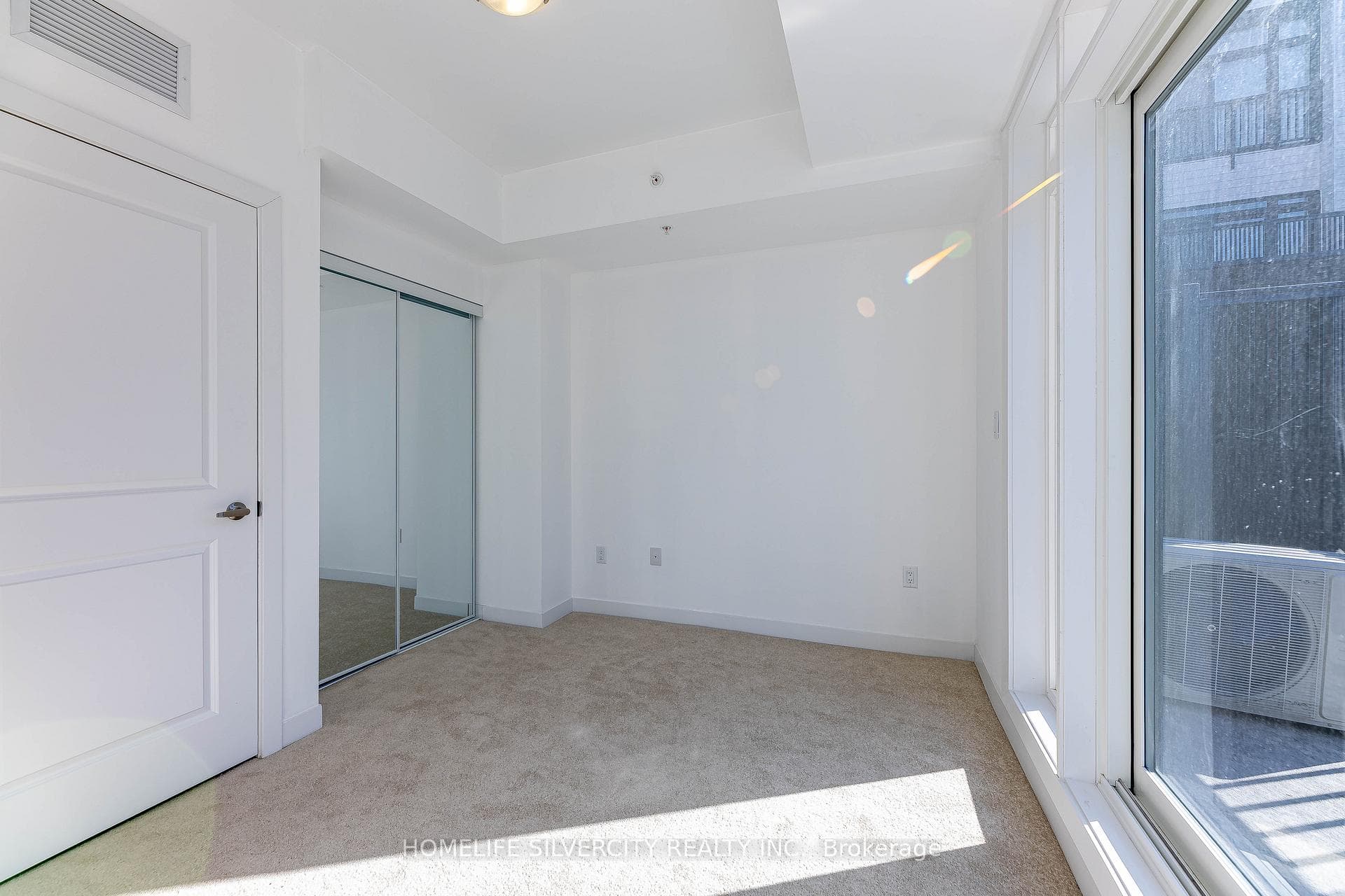 188 Angus Drive Unit 17 photo 11
