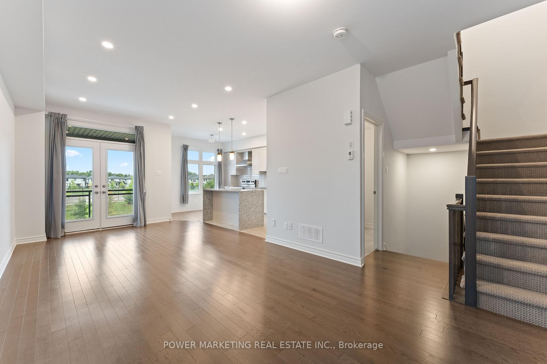 875 COULOIR Road photo 10