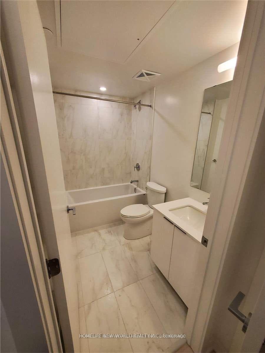 357 King Street Unit 3605 photo 7