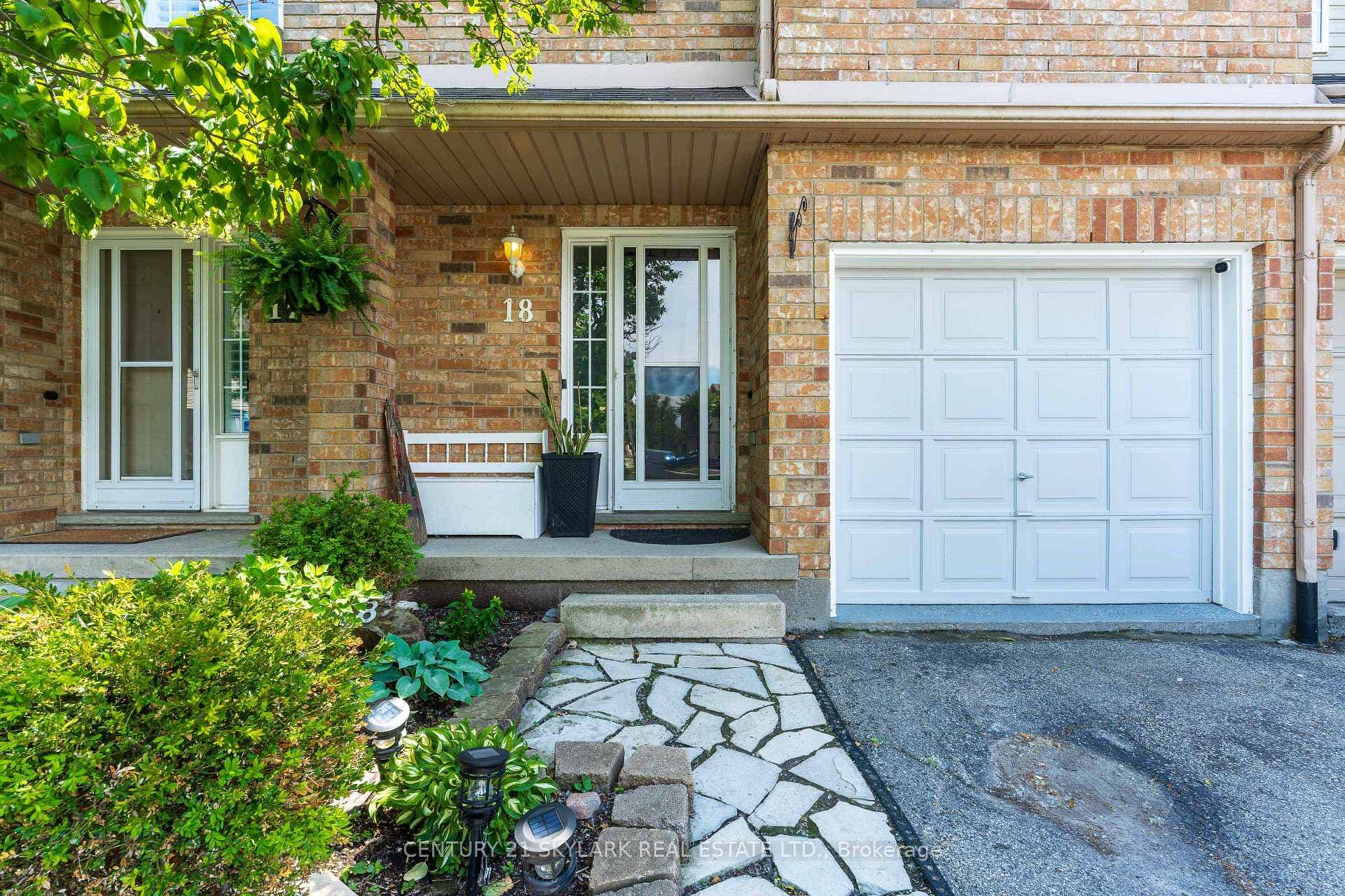 10 Cadham Boulevard Unit 18 photo 4