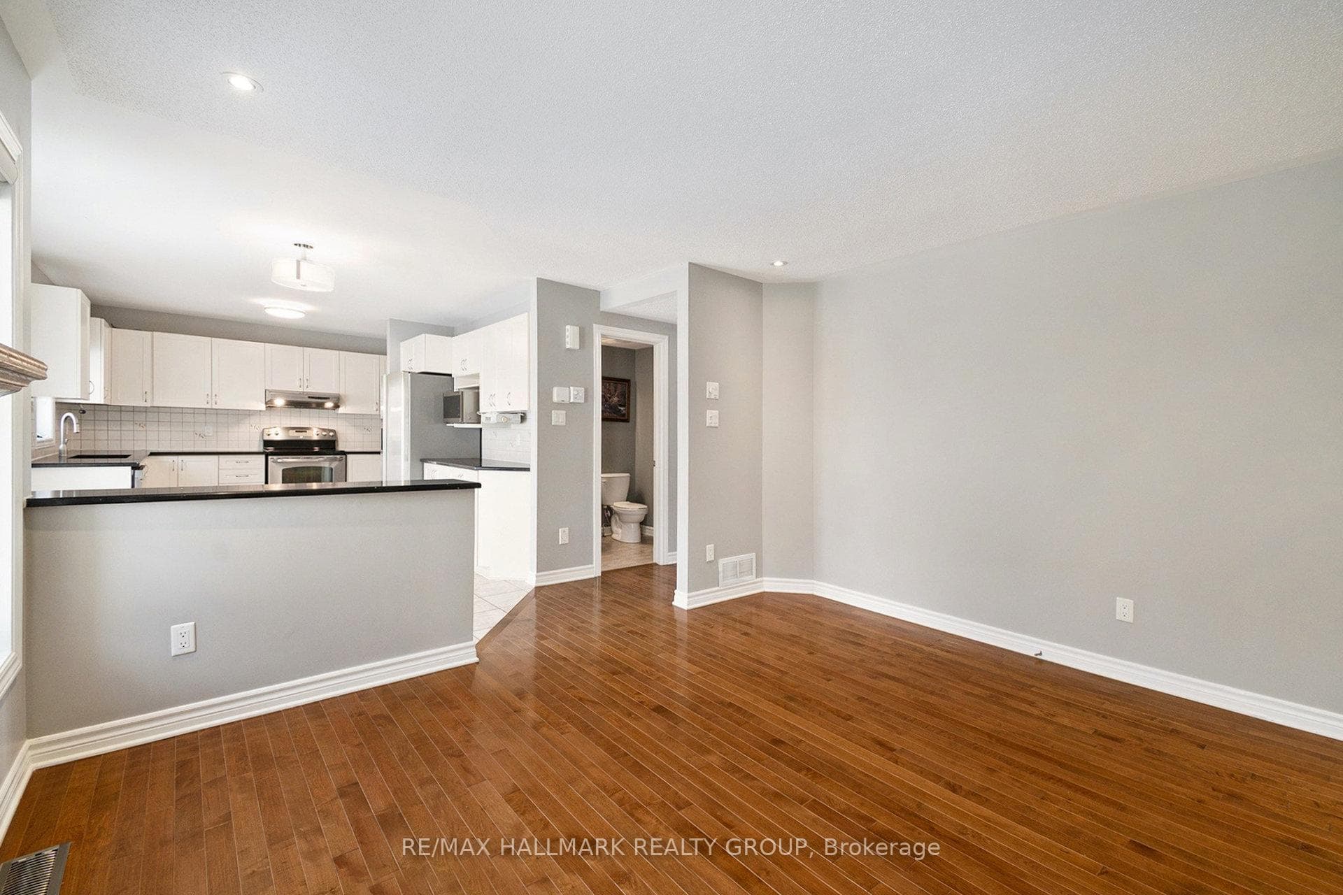 470 Frank Cauley Way photo 16