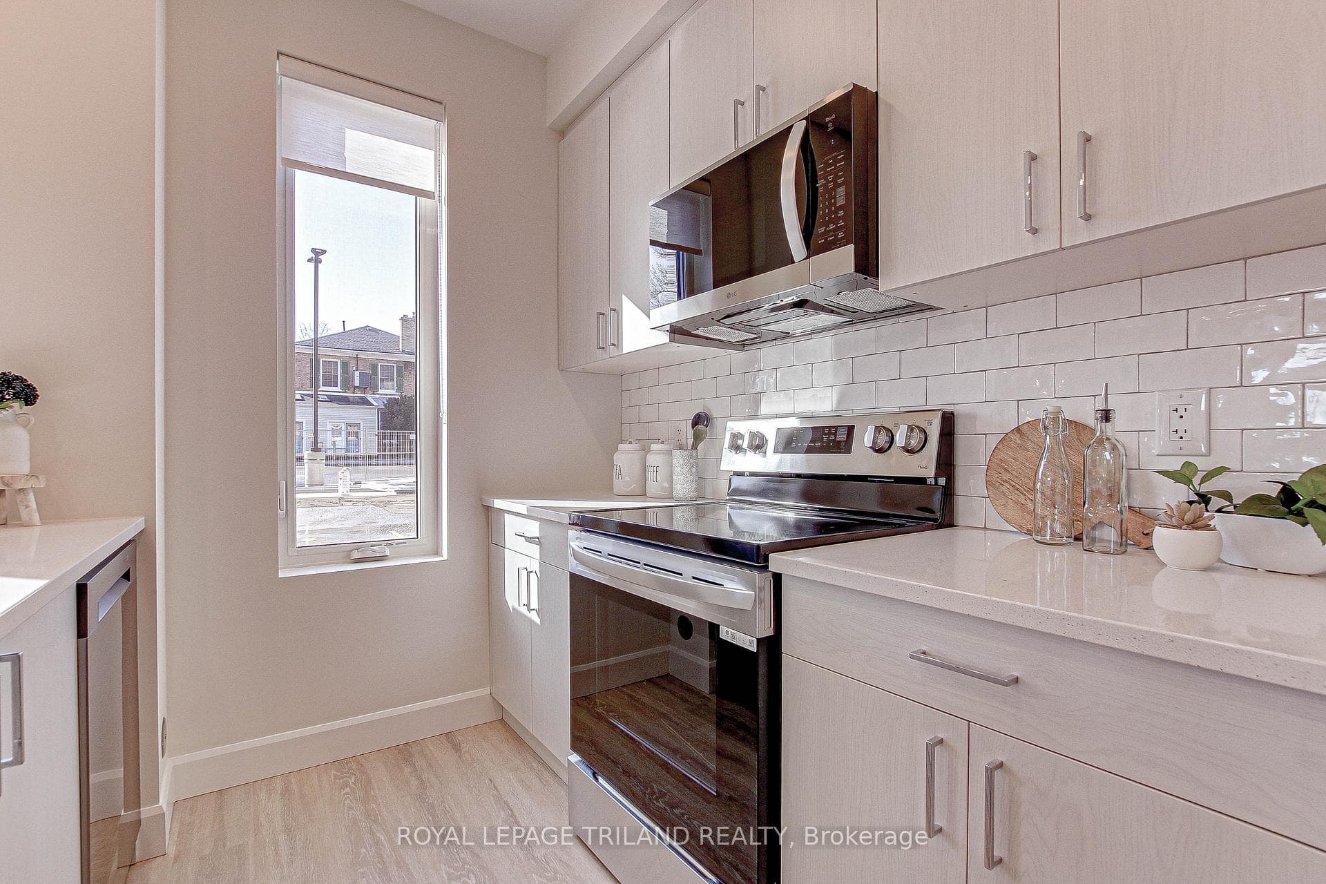 75 Walnut Street Unit 203 photo 10