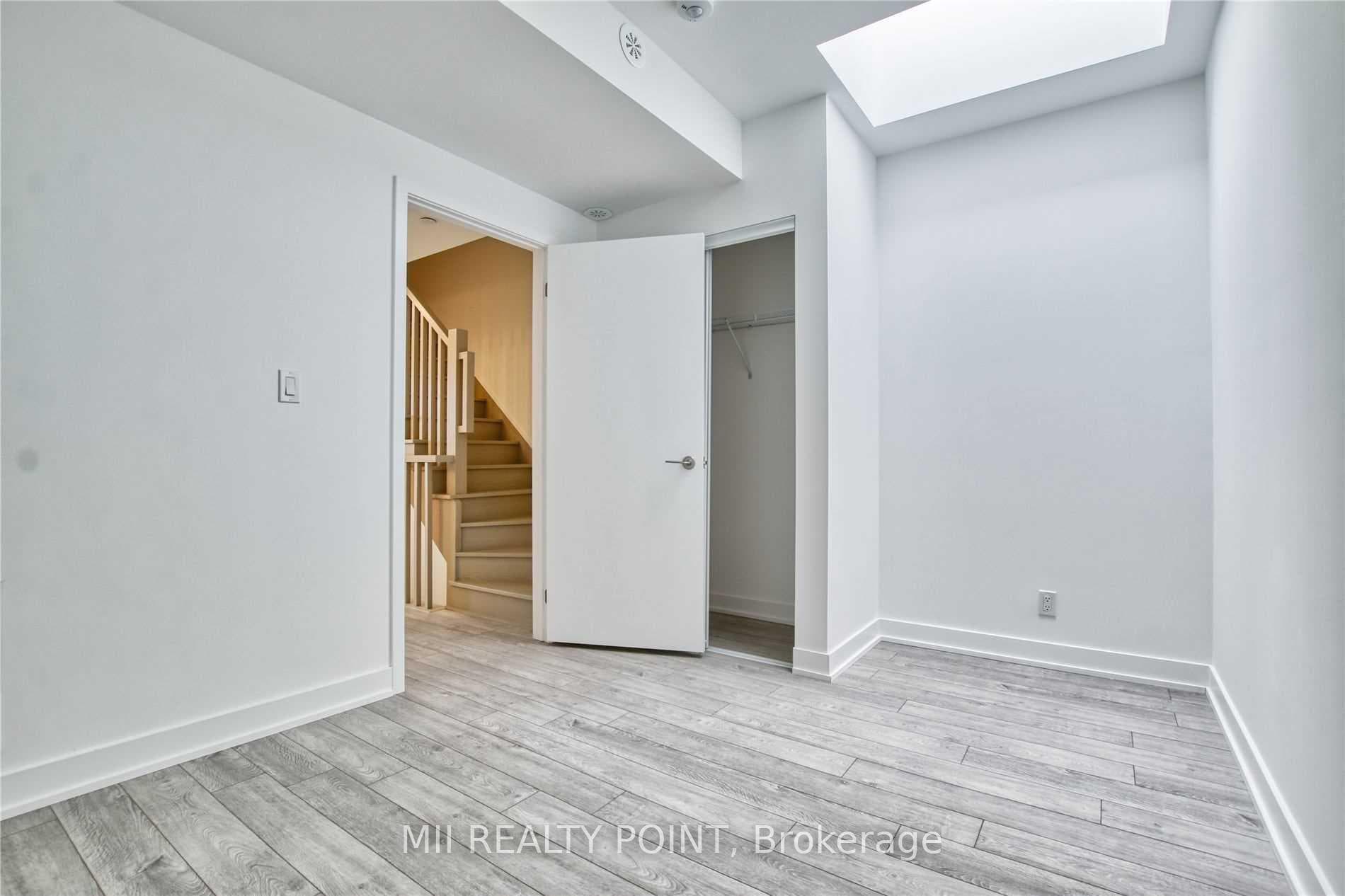 2100 Bridletowne Circ N/A Unit 323 photo 14