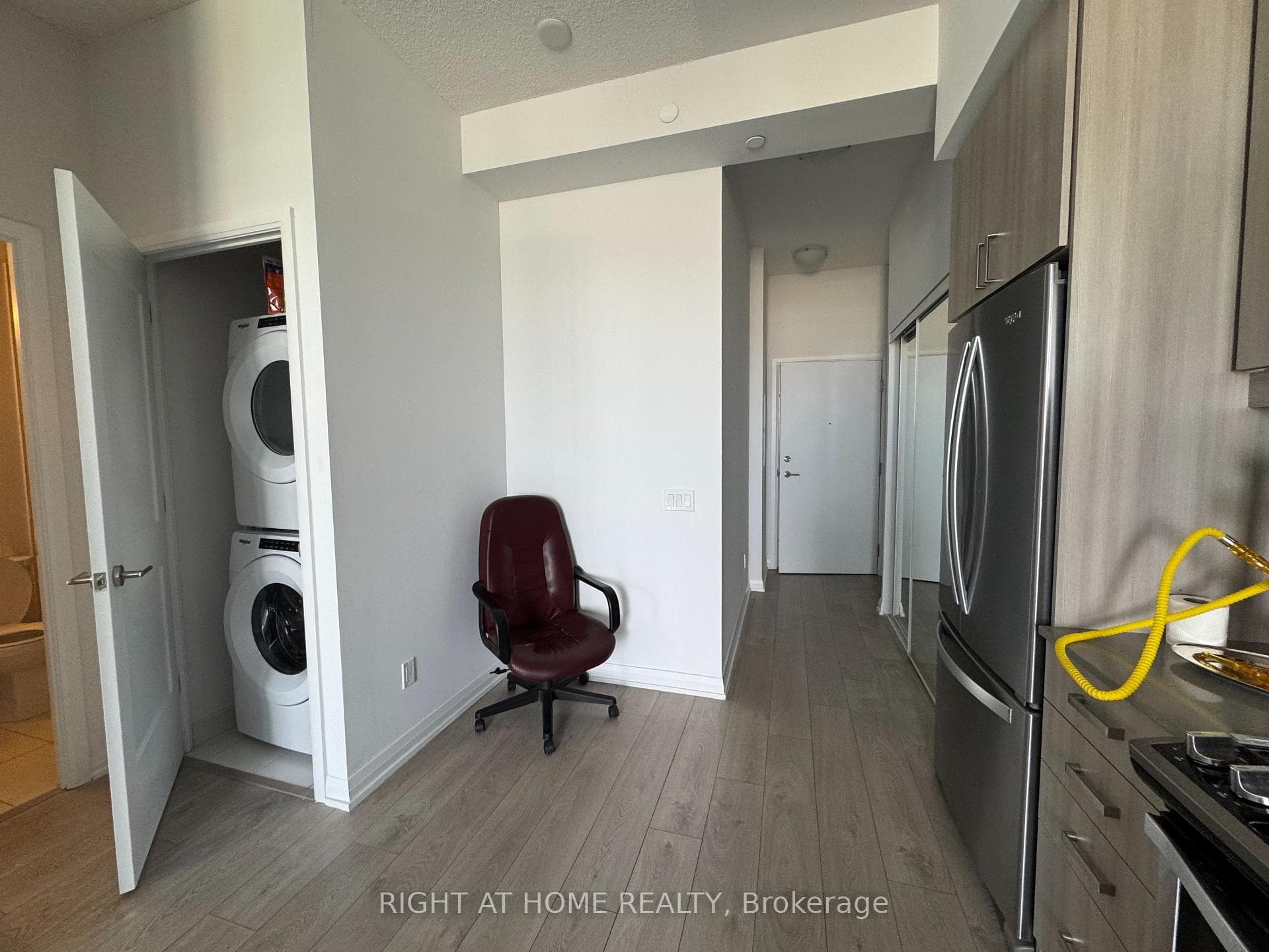 7895 Jane St Street Unit 918 photo 14