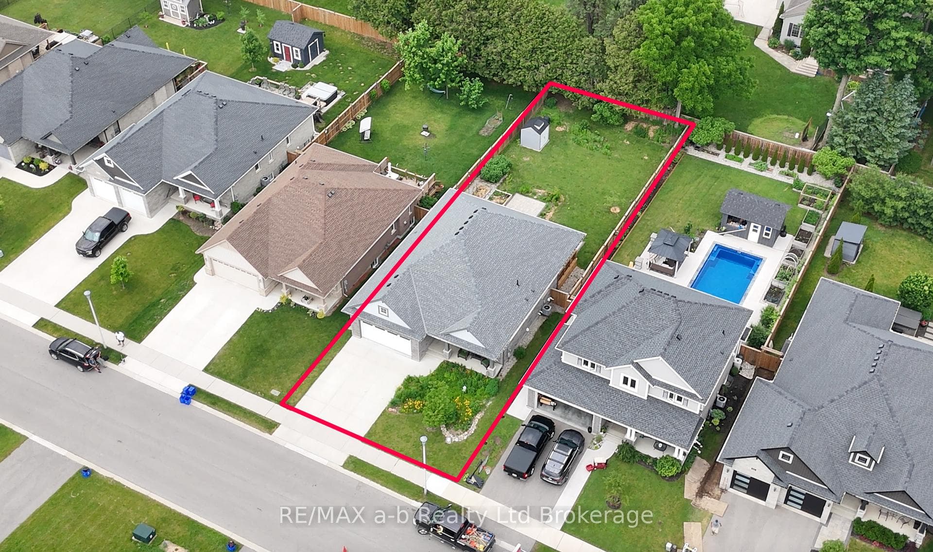 231 Wilson Avenue photo 4