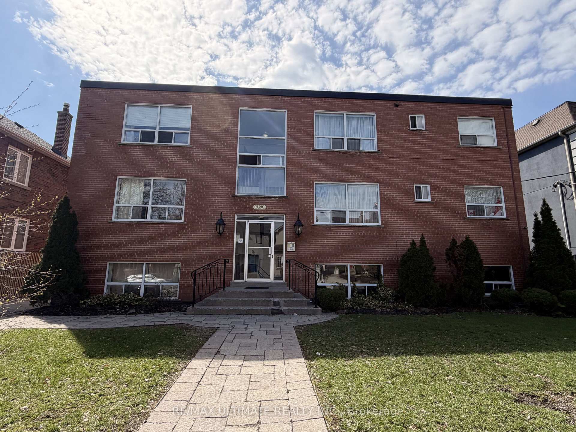 699 Balliol Street Unit 303 photo 13