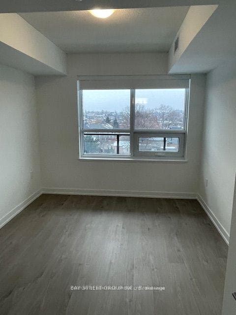 556 Marlee Avenue Unit 529 photo 13
