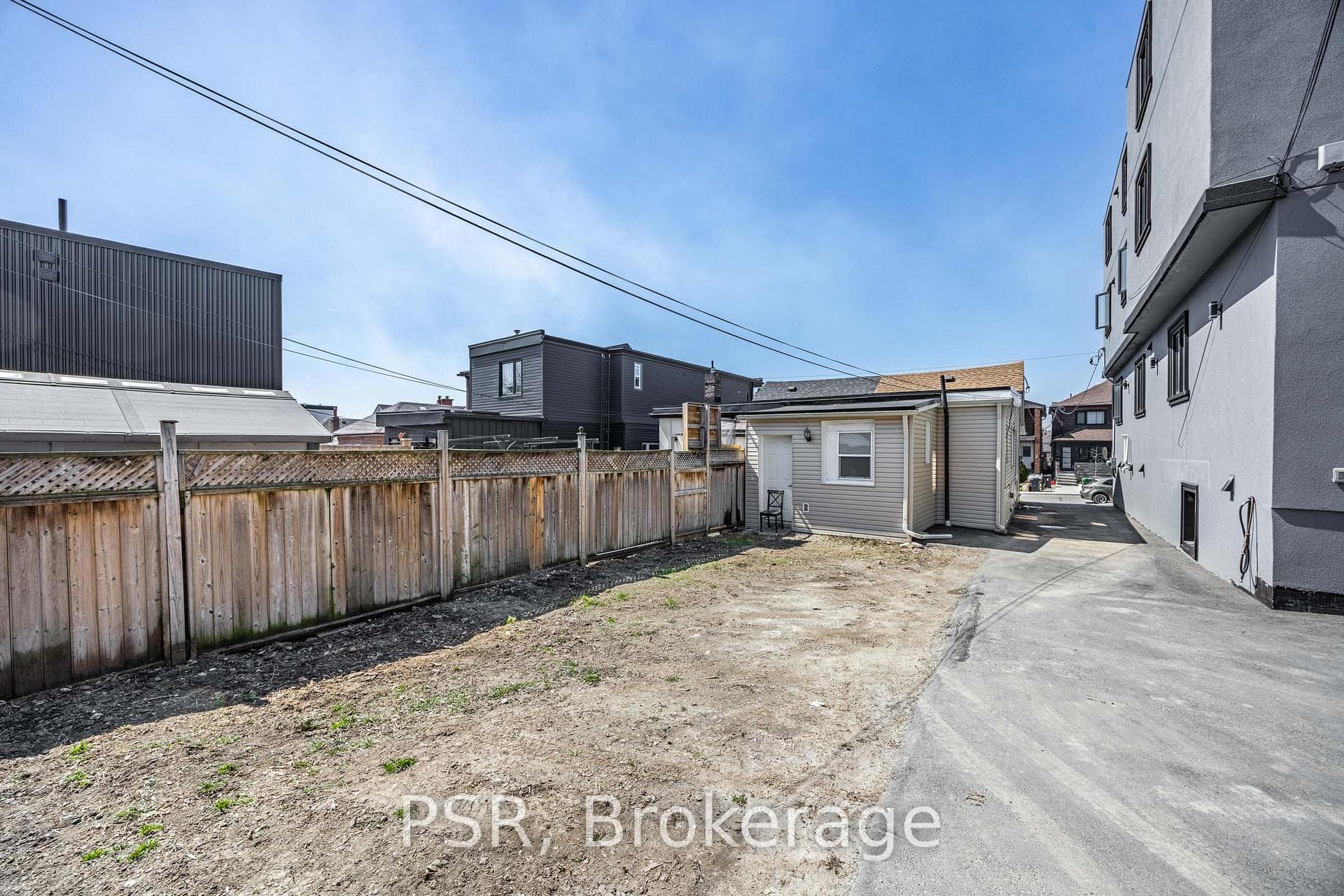 285 Robina Avenue photo 13