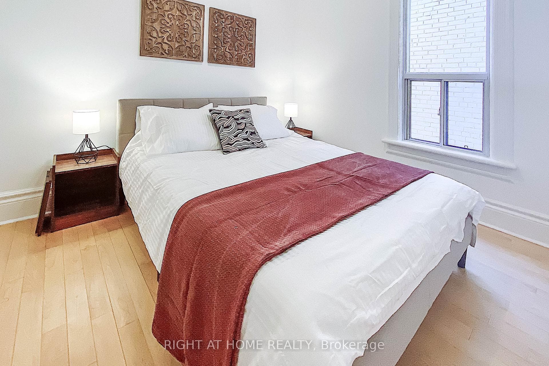111 Gladstone Avenue photo 6