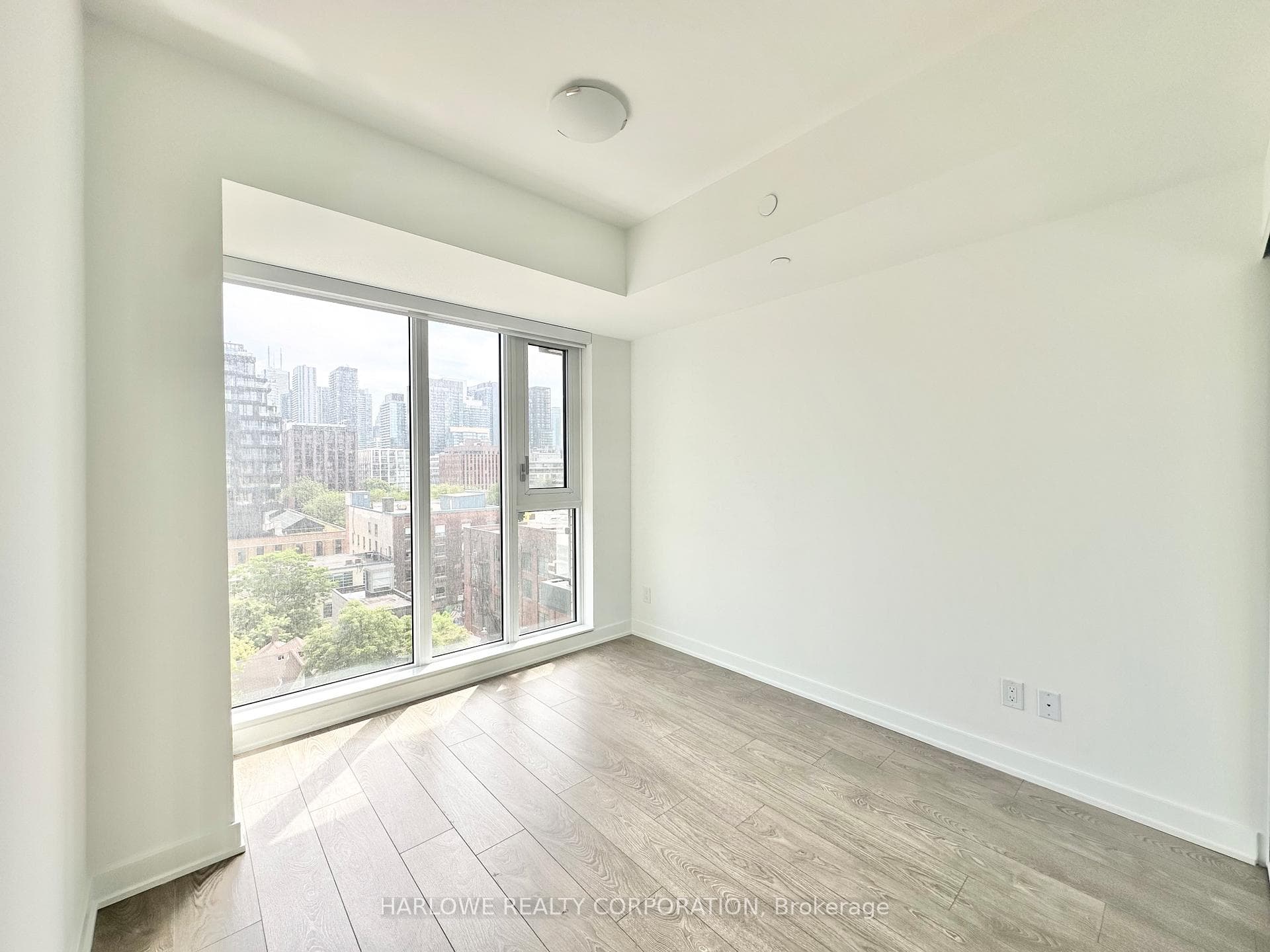 543 Richmond Street Unit 808 photo 7