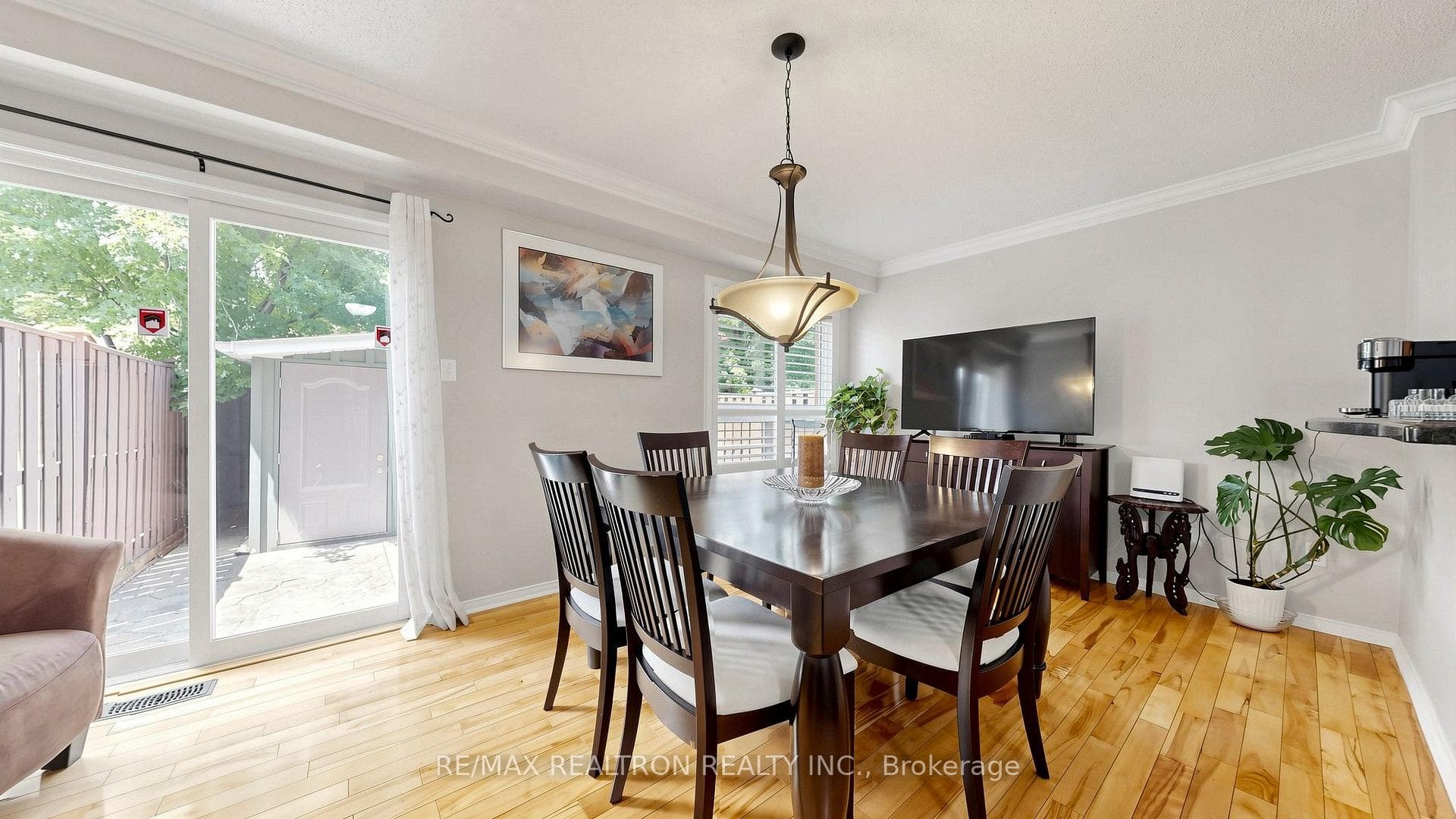 1225 Houston Drive photo 7