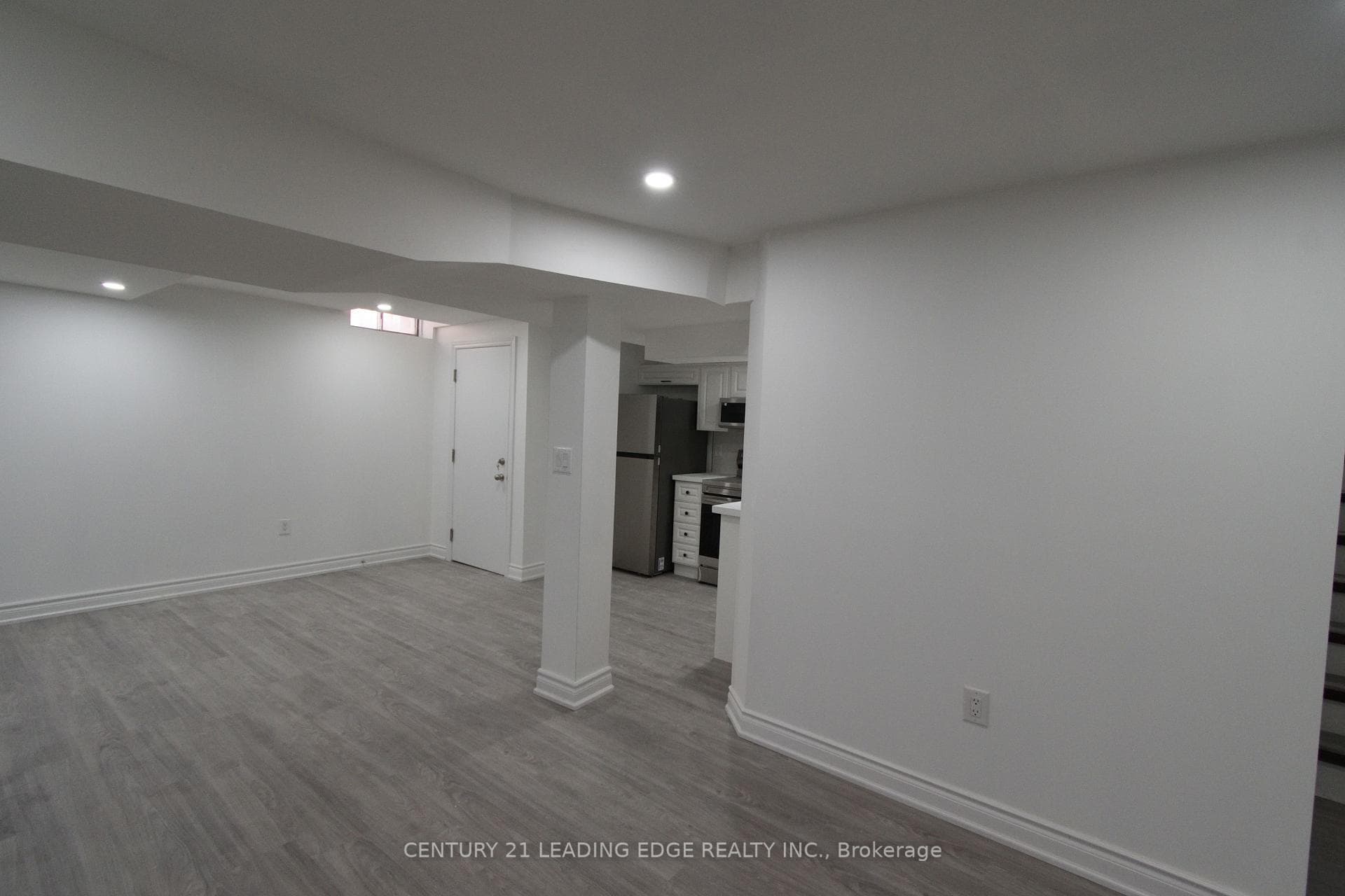 45 Lofthouse Drive photo 4