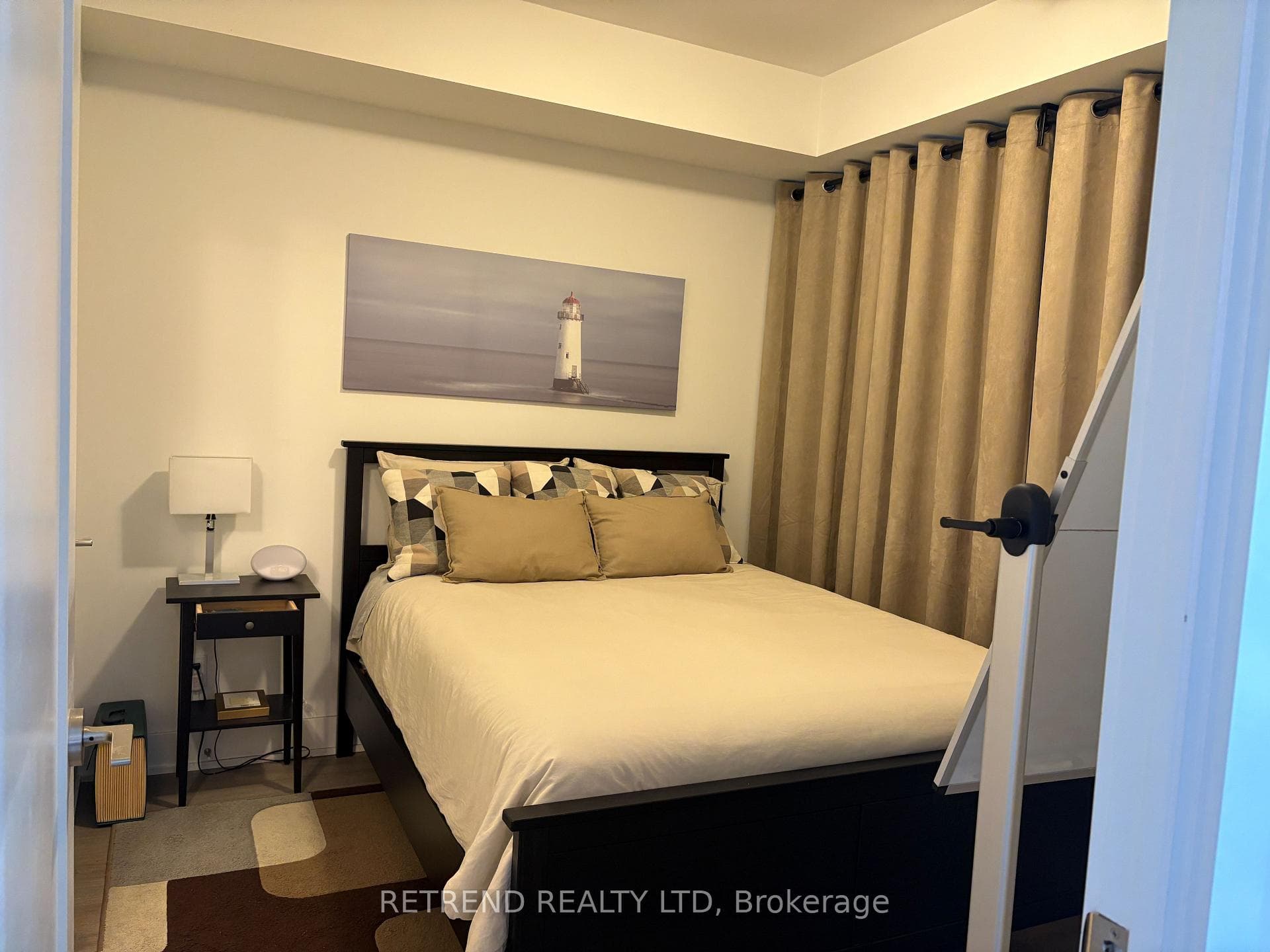 1 Belsize Drive Unit 201 photo 5