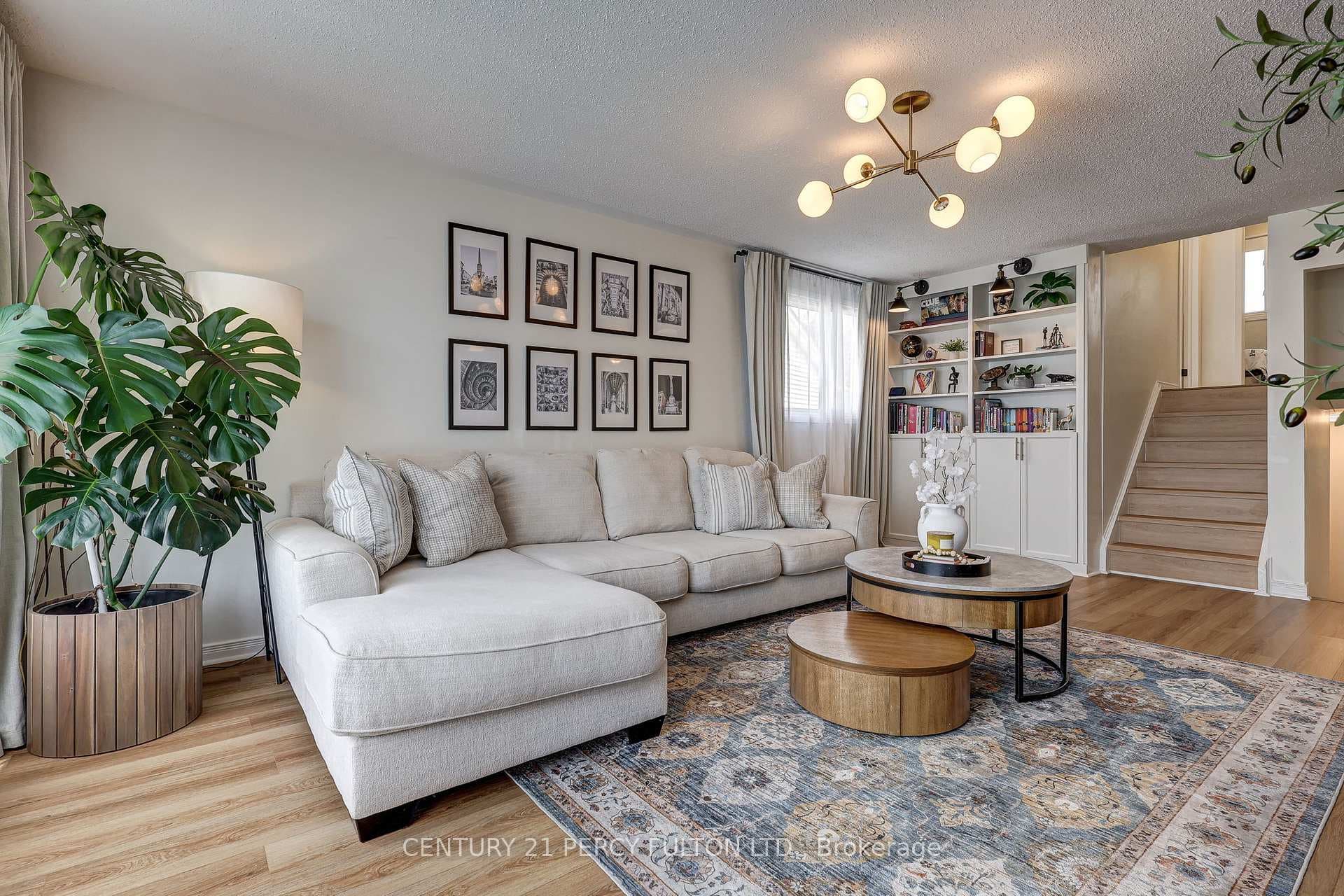 132 Sundridge Crescent photo 8