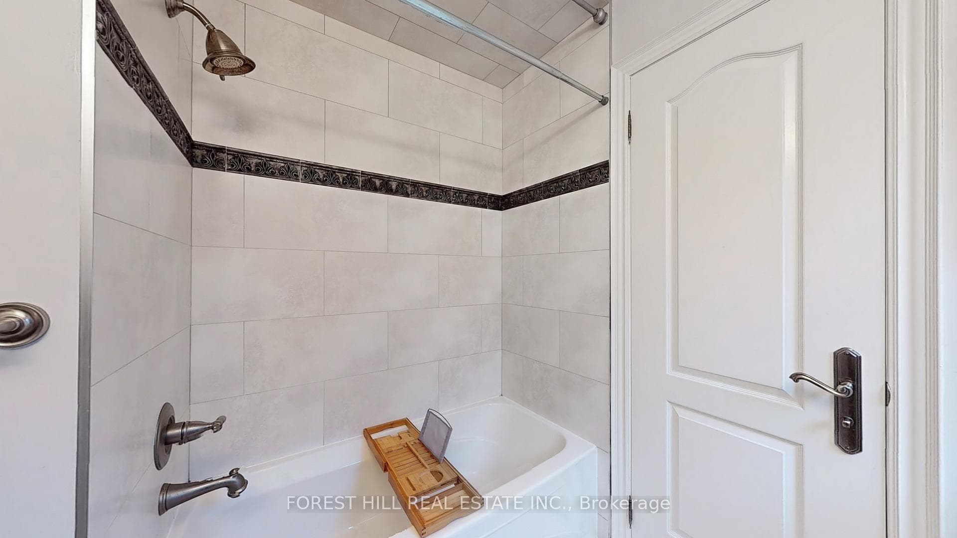 116 Arten Avenue photo 32