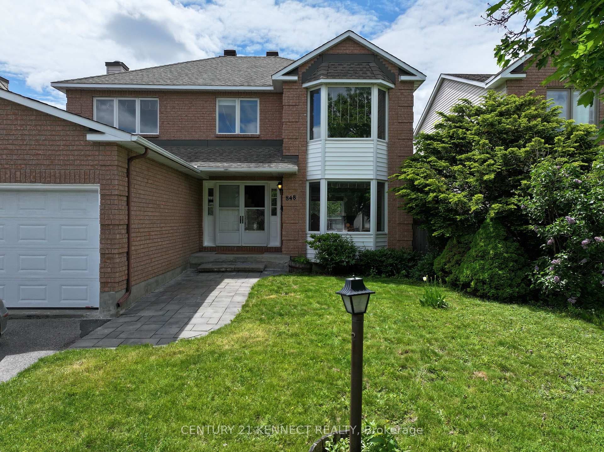 848 Fairlawn Avenue photo 2