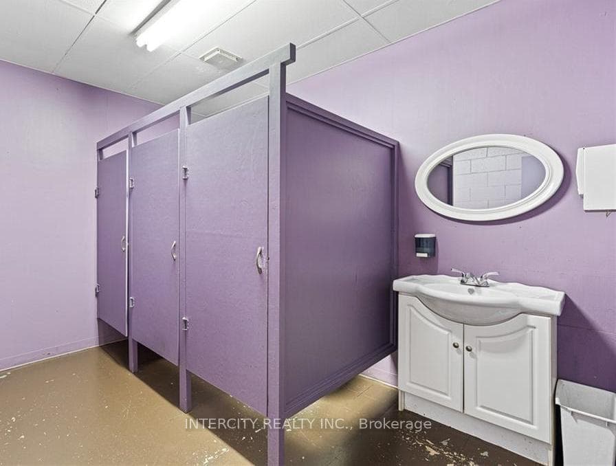 486 Grantham Avenue Unit BSMT photo 8