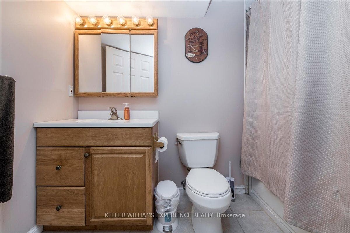 132 James Street photo 36