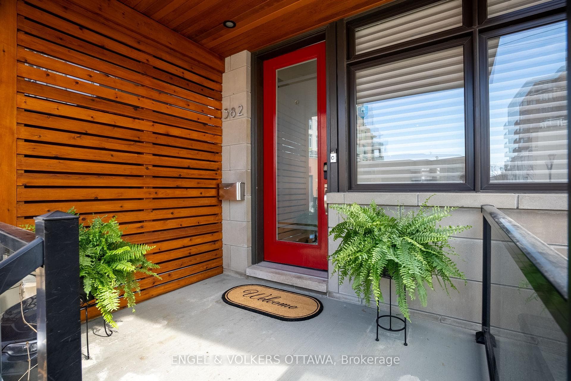 Front Entrance to 582 Byron Ave. Westboro ON