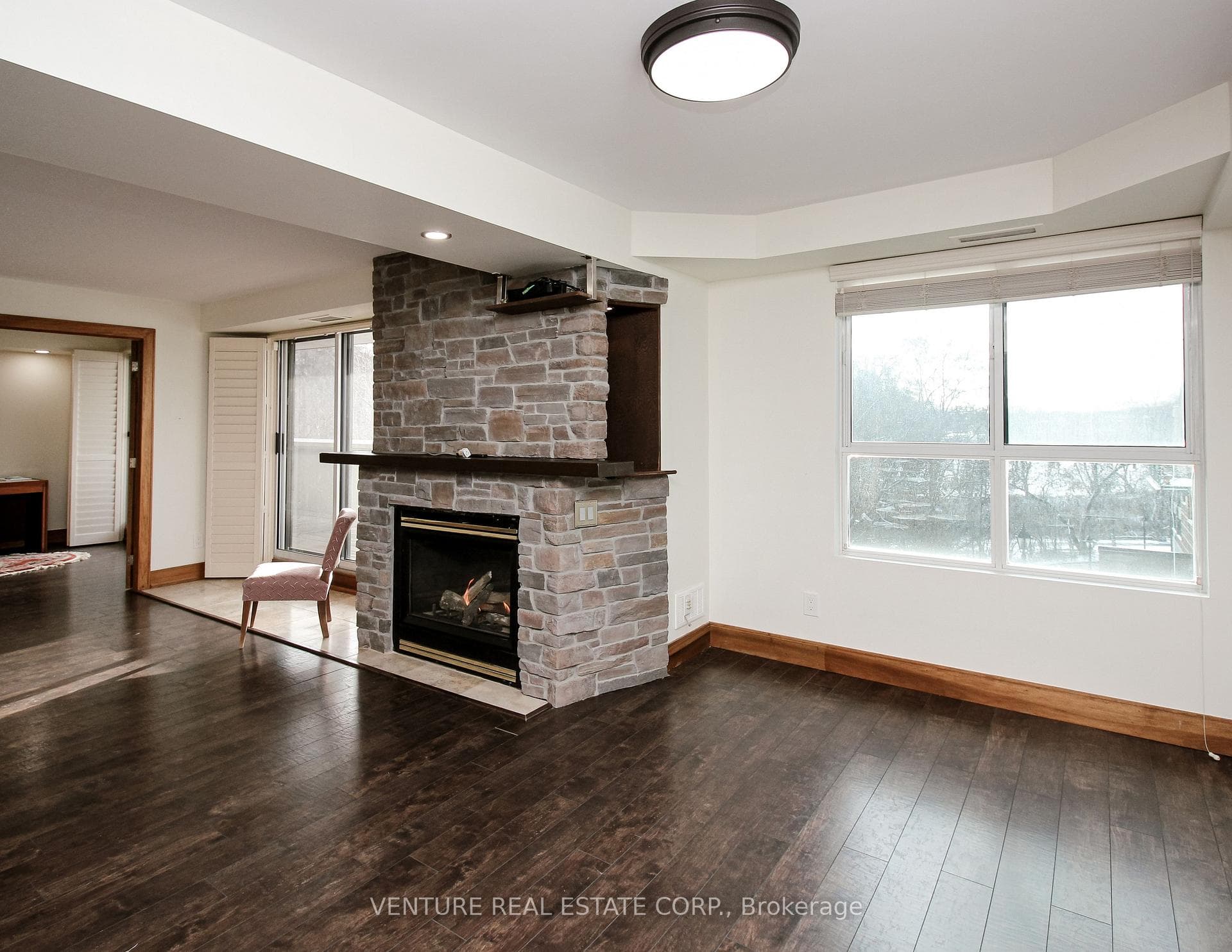 121 Woodbridge Avenue Unit 312 photo 18