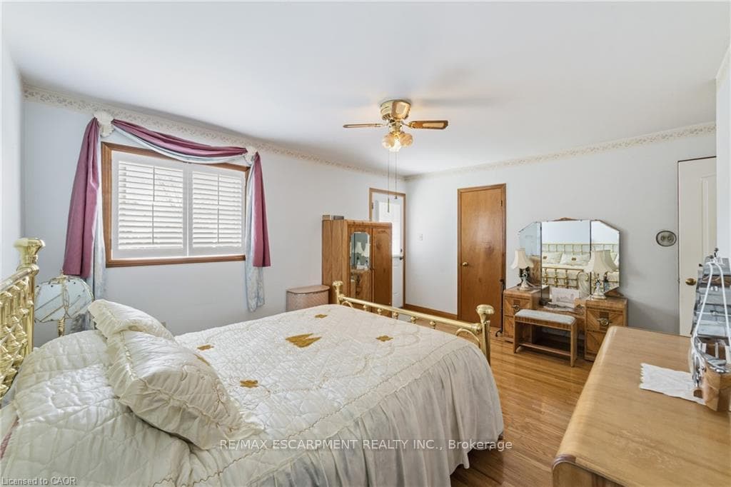 546 Dicenzo Drive photo 25