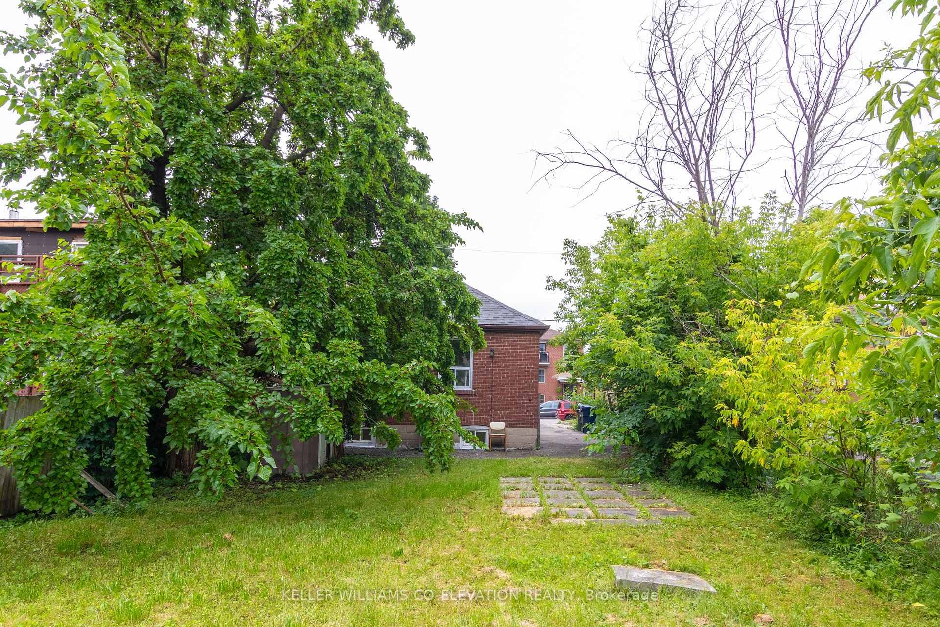 76 Algoma Street photo 36