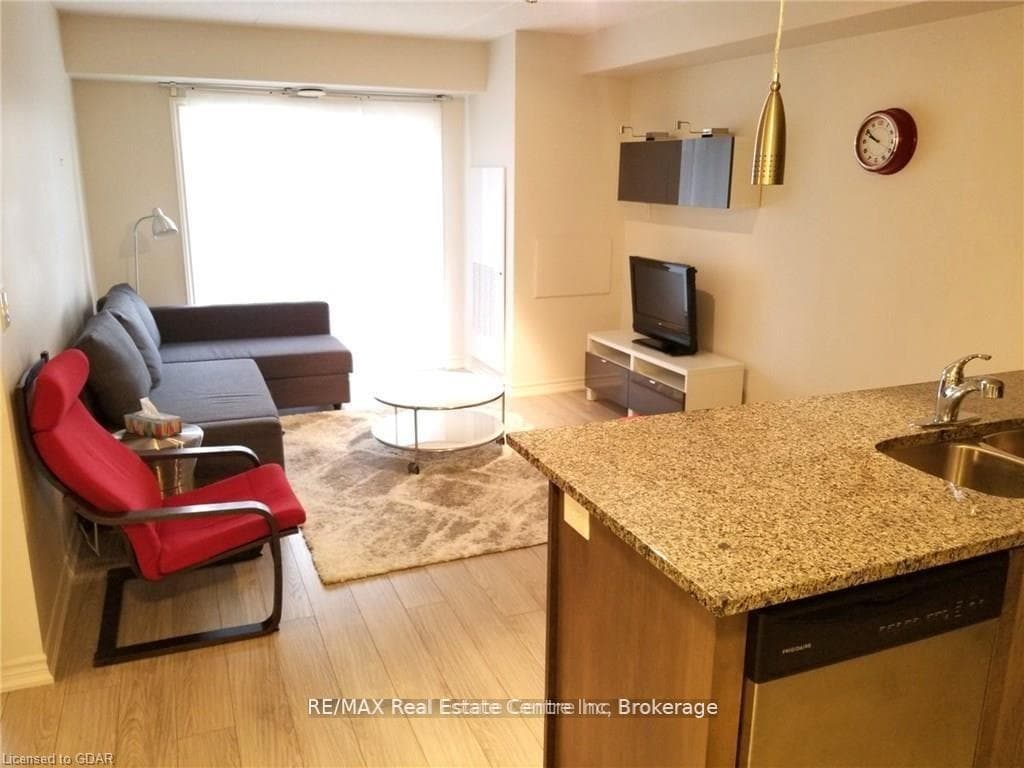 45 Kingsbury Square Unit 311 photo 3