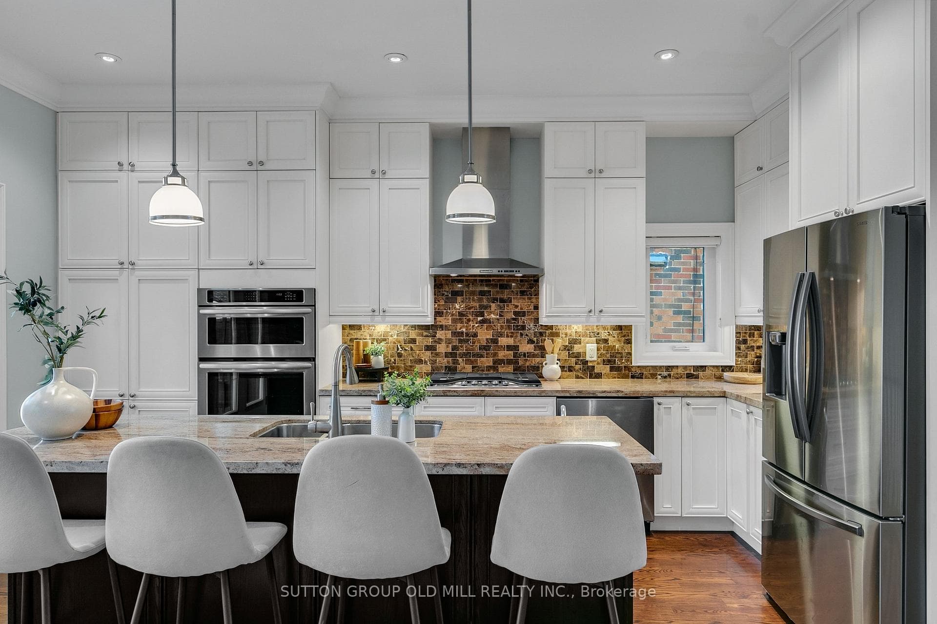 76 Mayfield Avenue photo 14