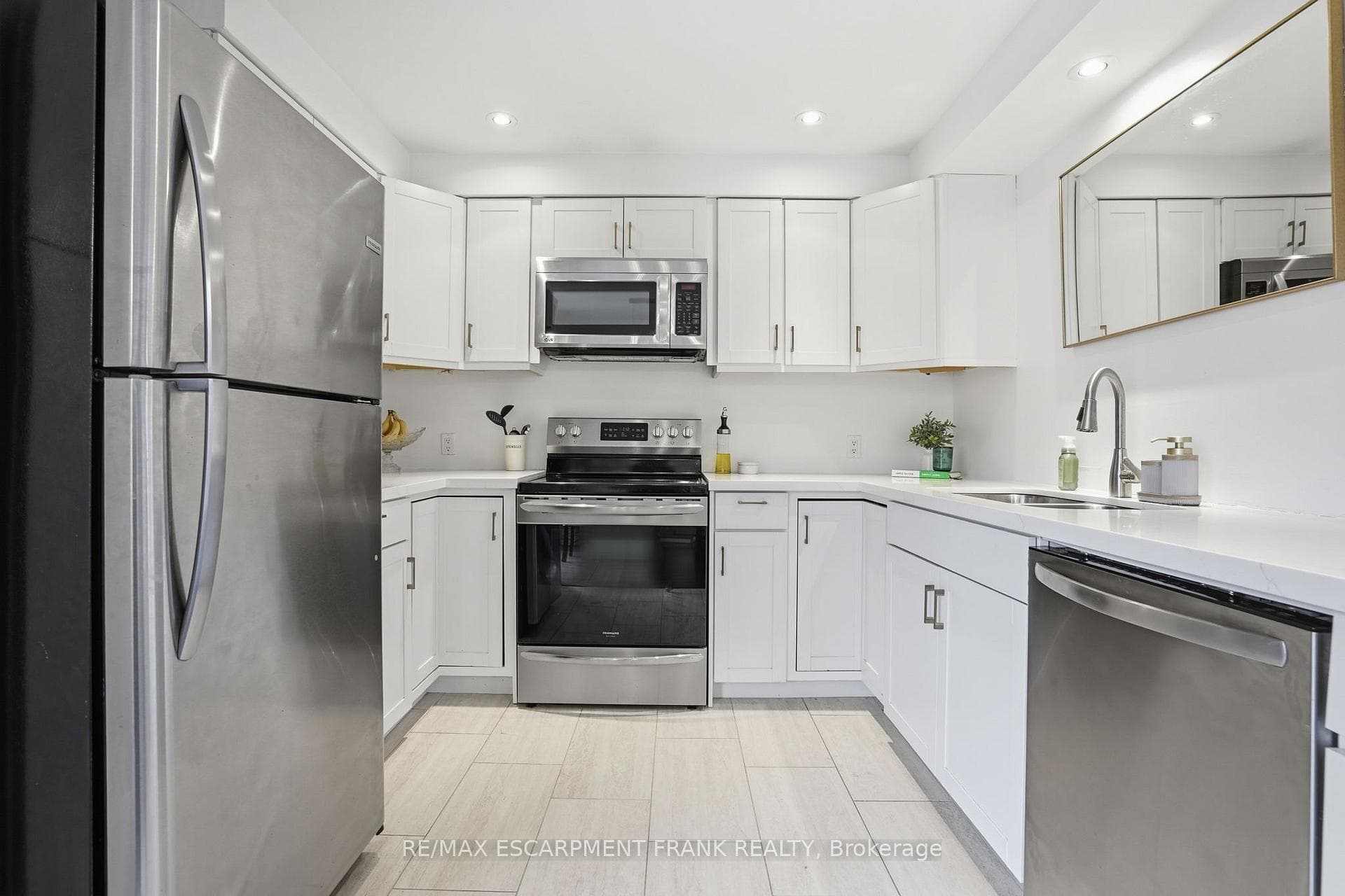 1255 Upper Gage Avenue Unit 15 photo 16