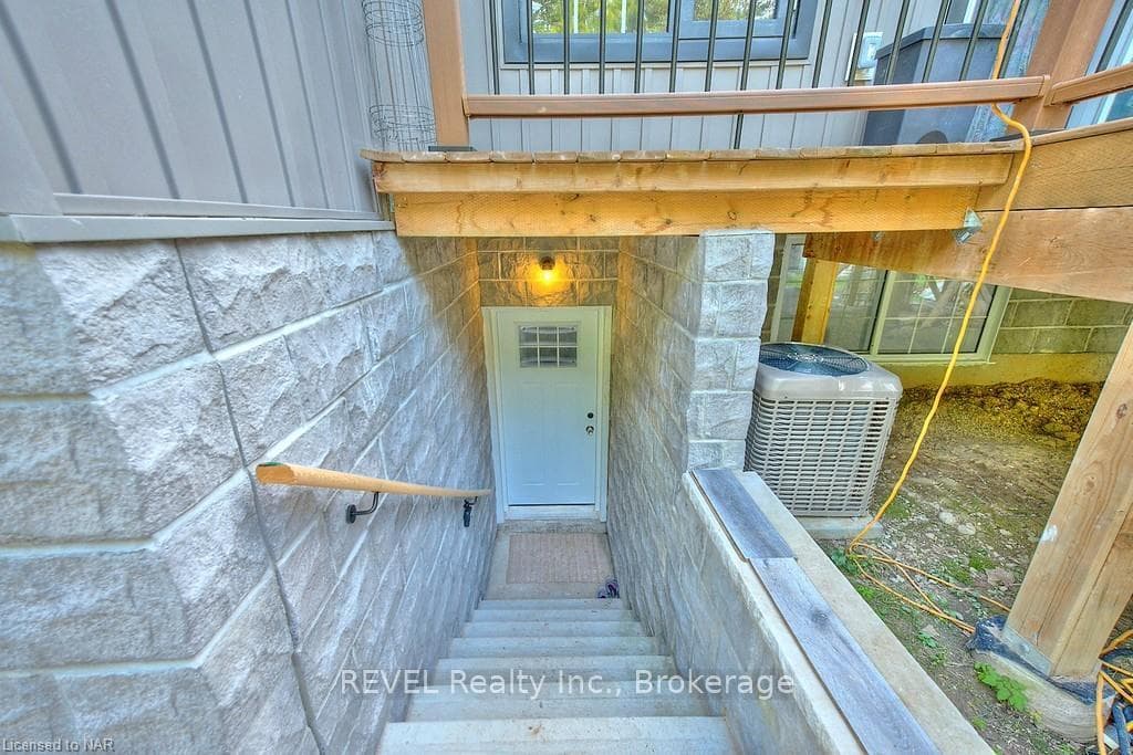 491 GENEVA Street photo 2