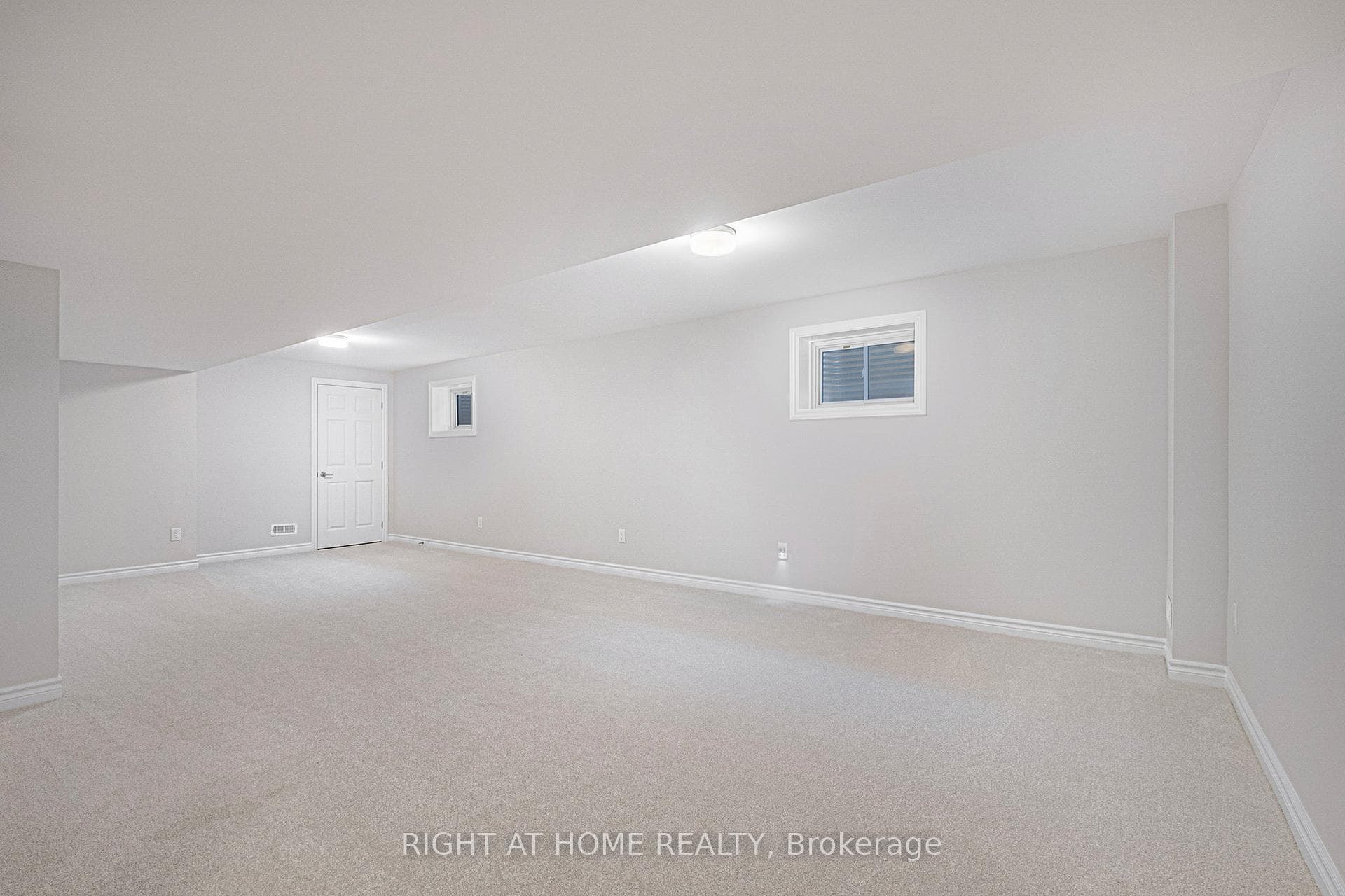 332 Peninsula Road photo 12