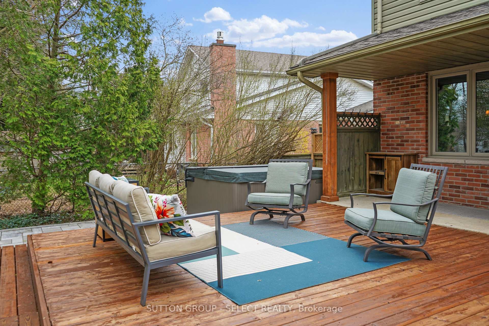 14 Whisperwood Crescent photo 37