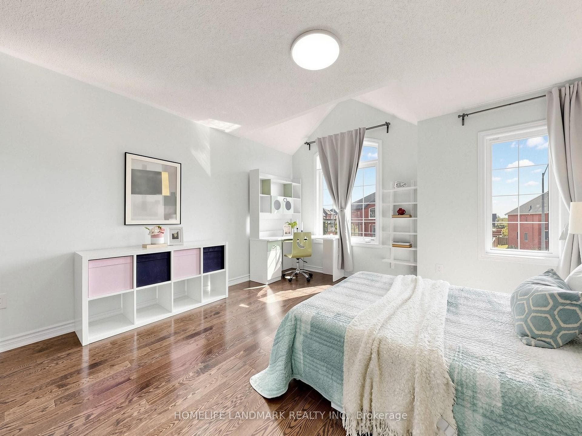 2046 Webster Boulevard photo 37