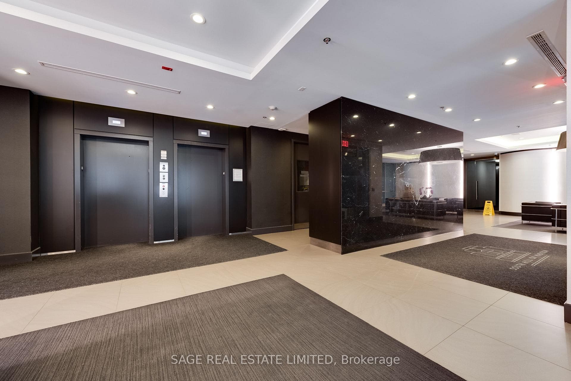 377 Madison Avenue Unit 316 photo 21