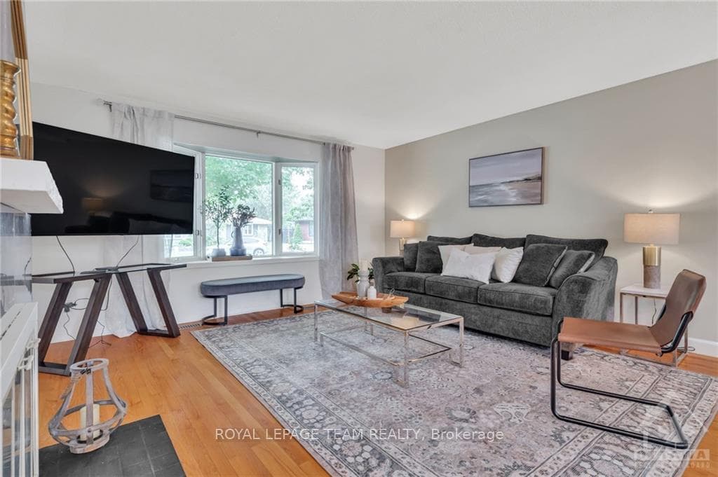 1072 CROMWELL Drive photo 9