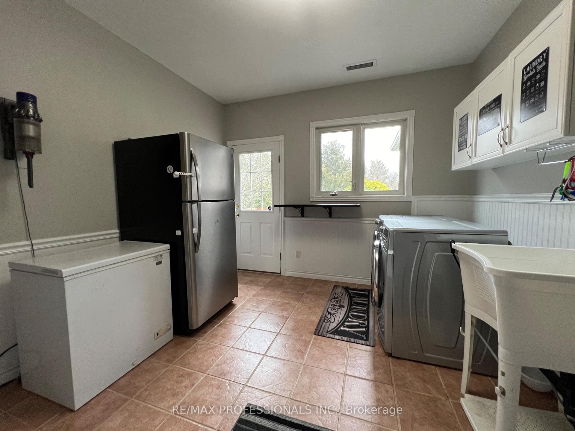 12 Deer Run Crescent photo 15