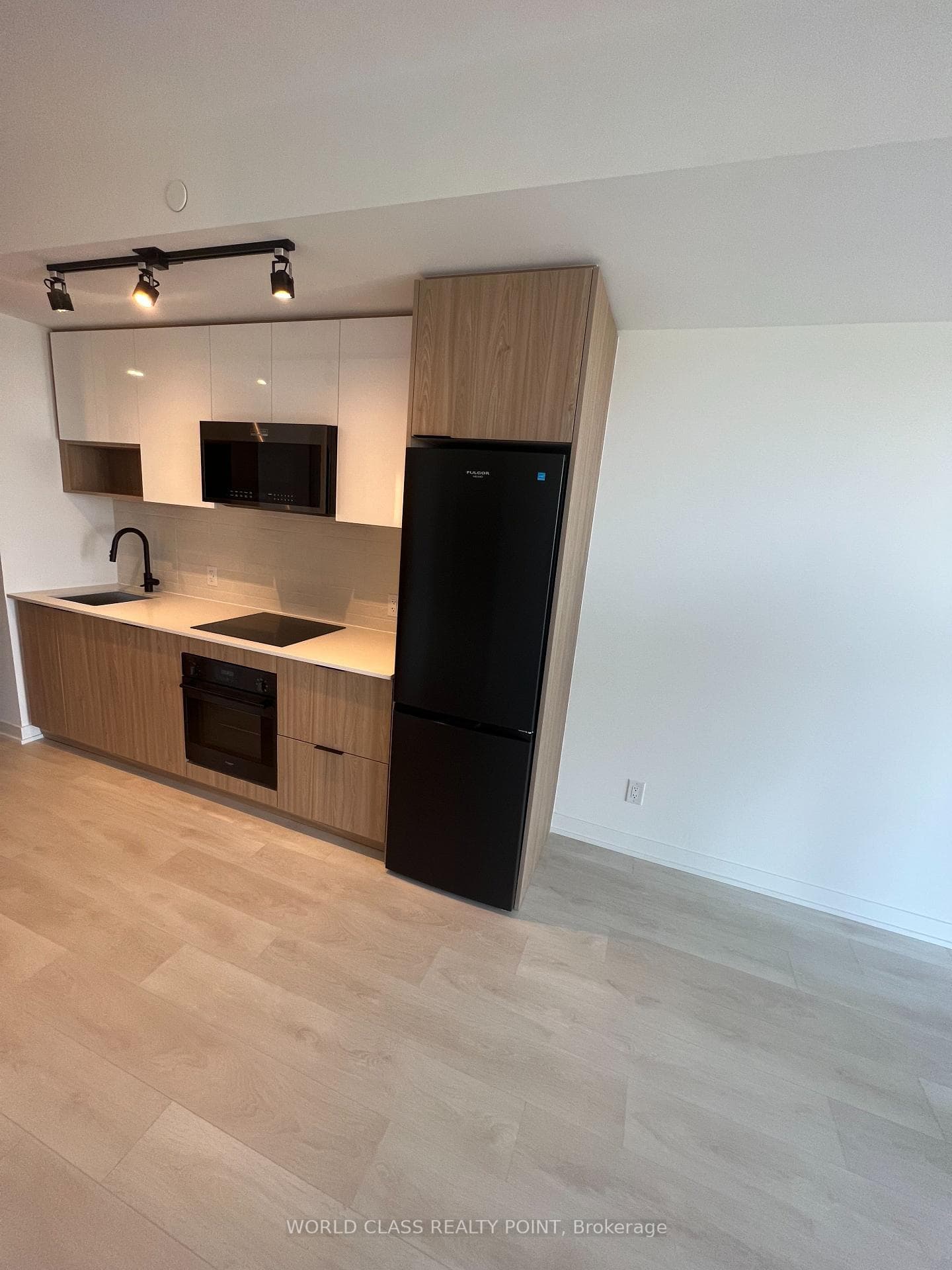 5 Defries Street Unit 3311 photo 6