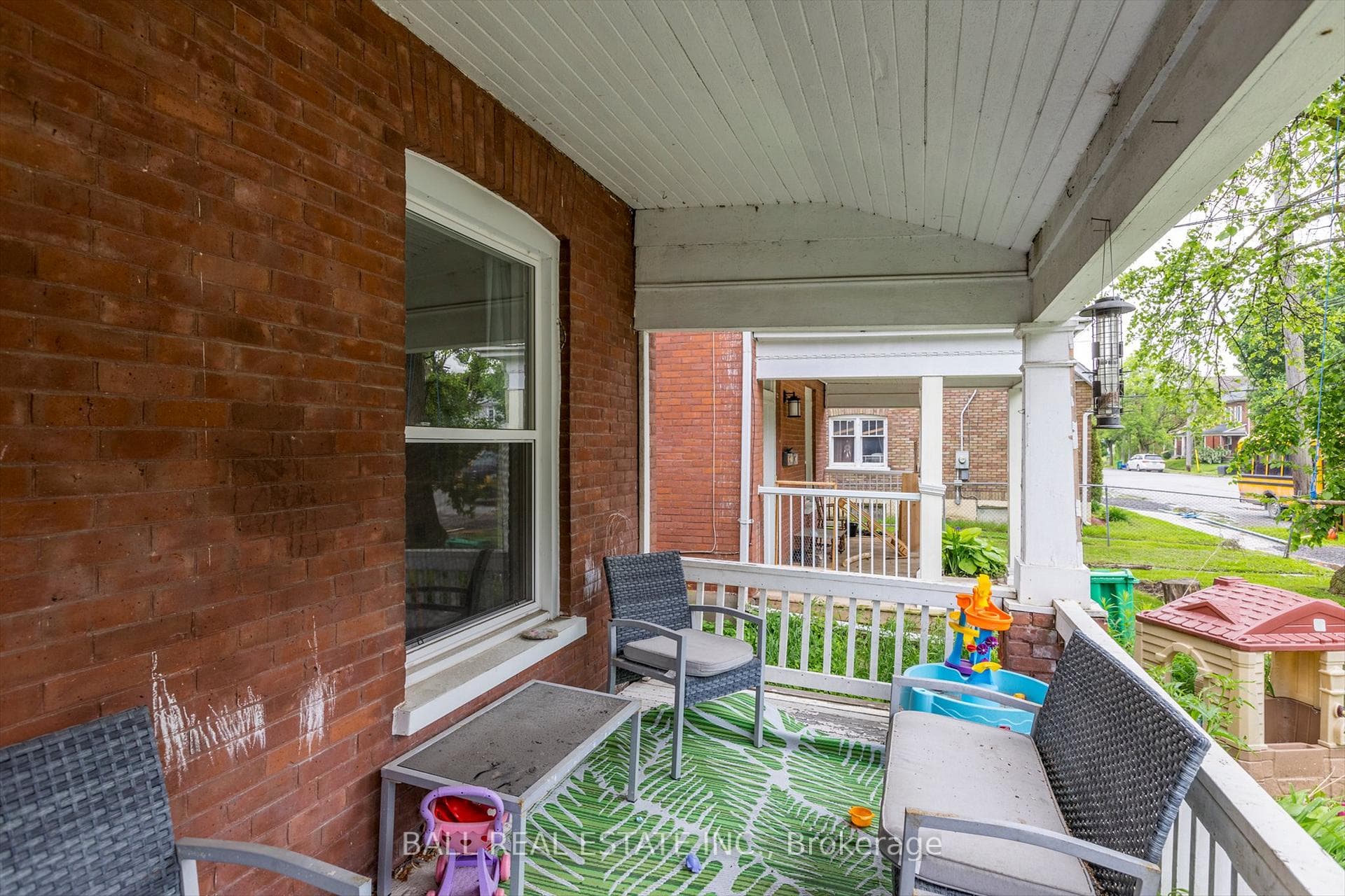 576 Bethune Street photo 41