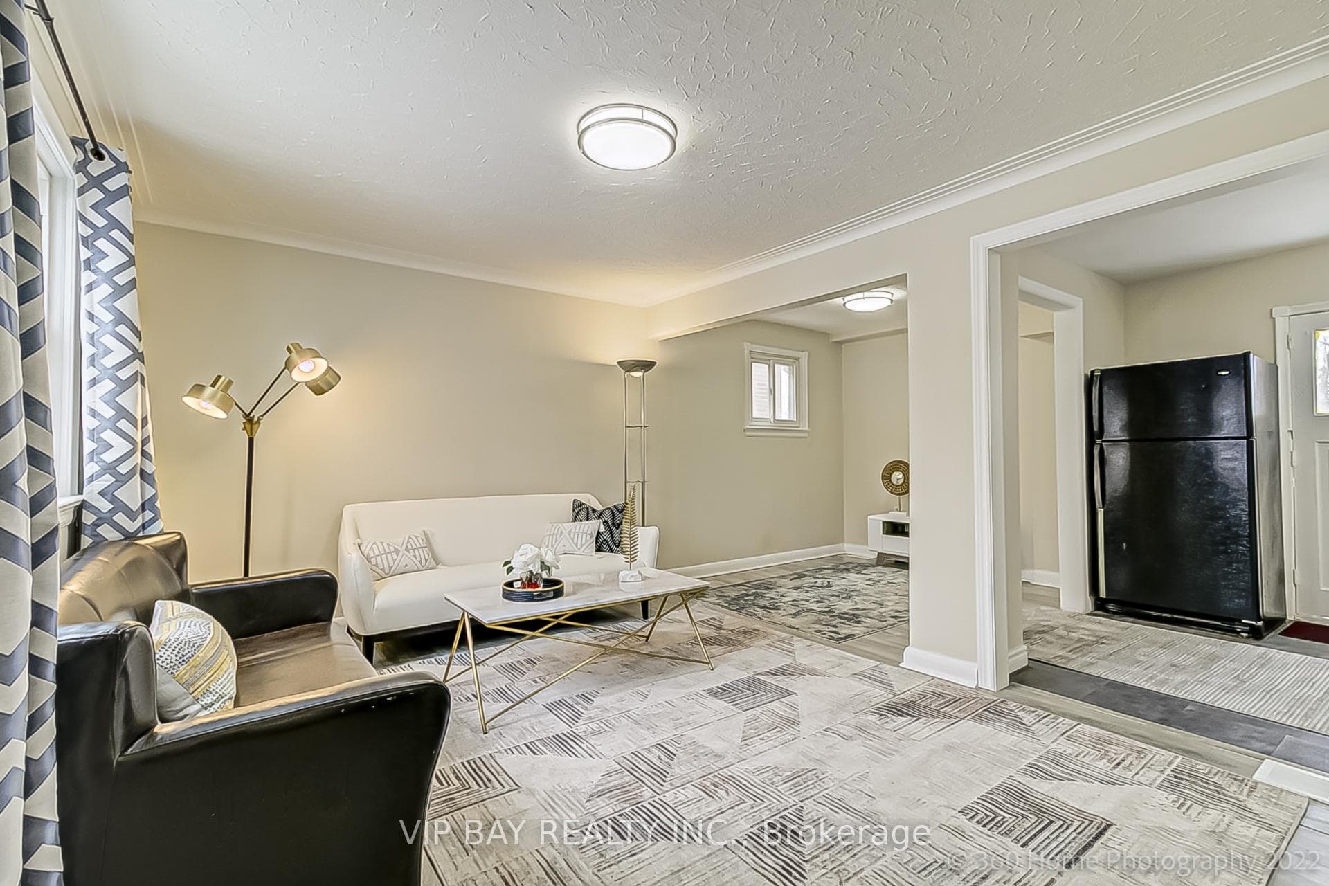 52 Athabaska Avenue photo 4