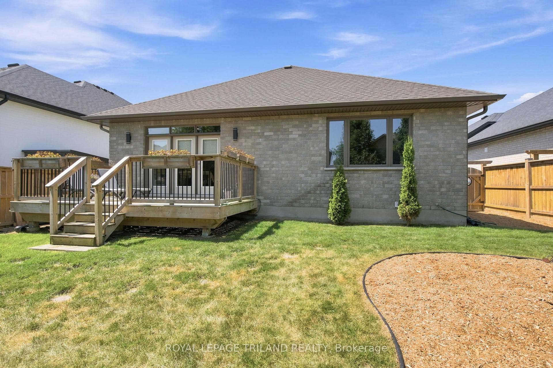 149 Collins Way photo 41