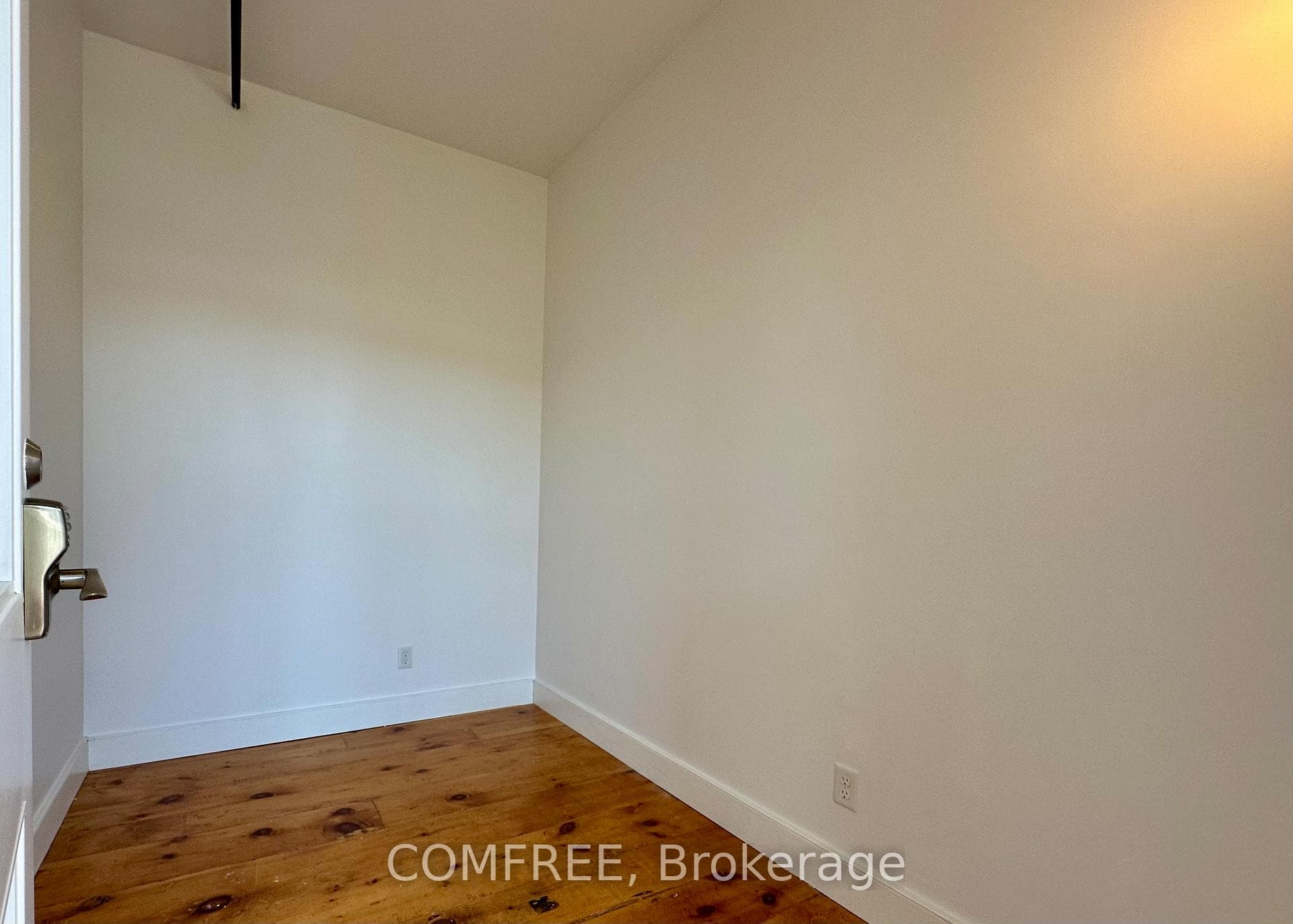 83 Little Bridge Street Unit 200 photo 14
