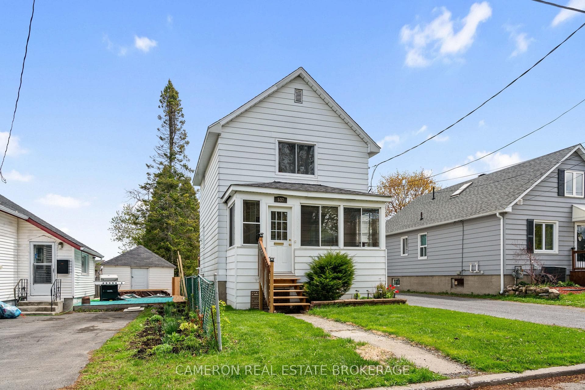 537 Gloucester Street photo 3