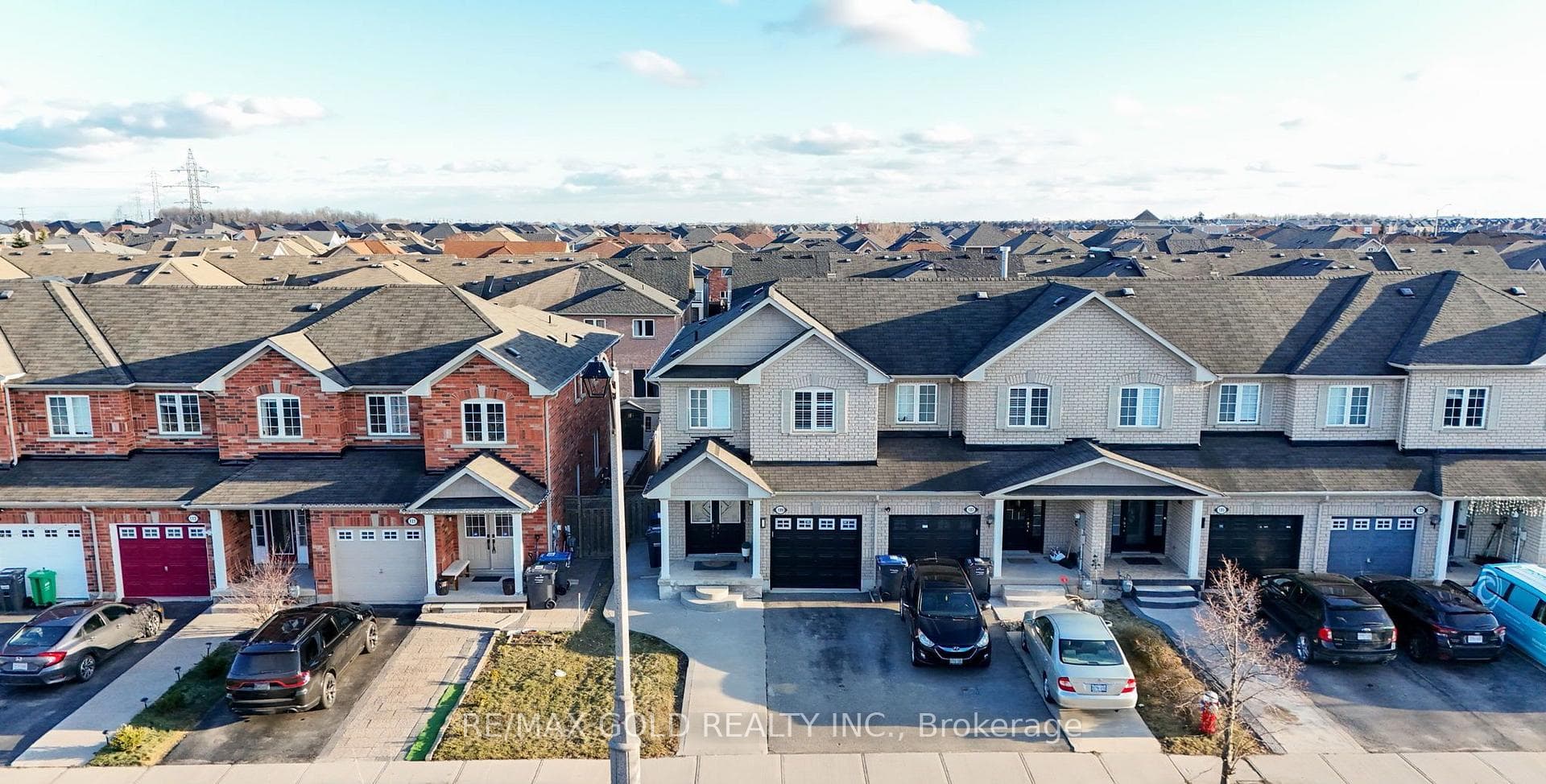 109 Crystal Glen Crescent photo 3