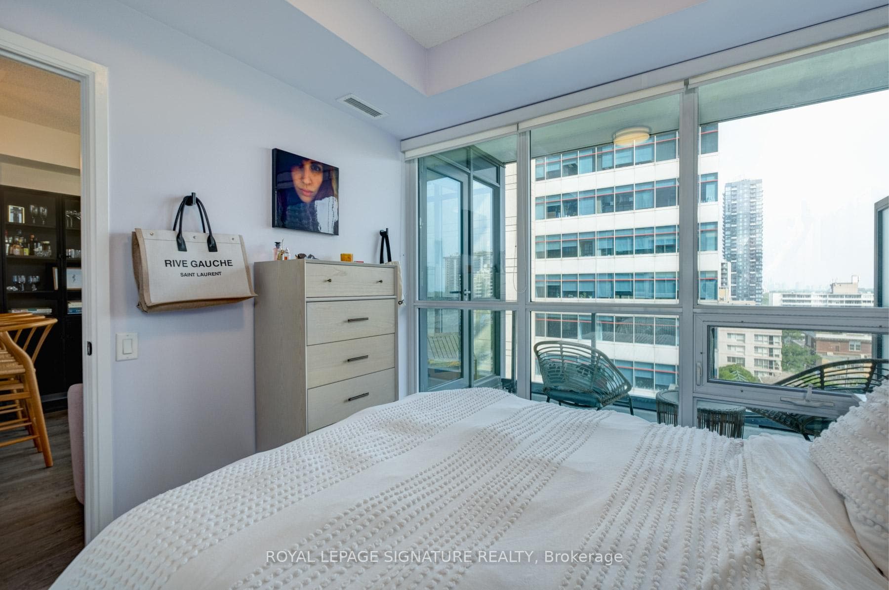 30 Roehampton Avenue Unit 906 photo 11