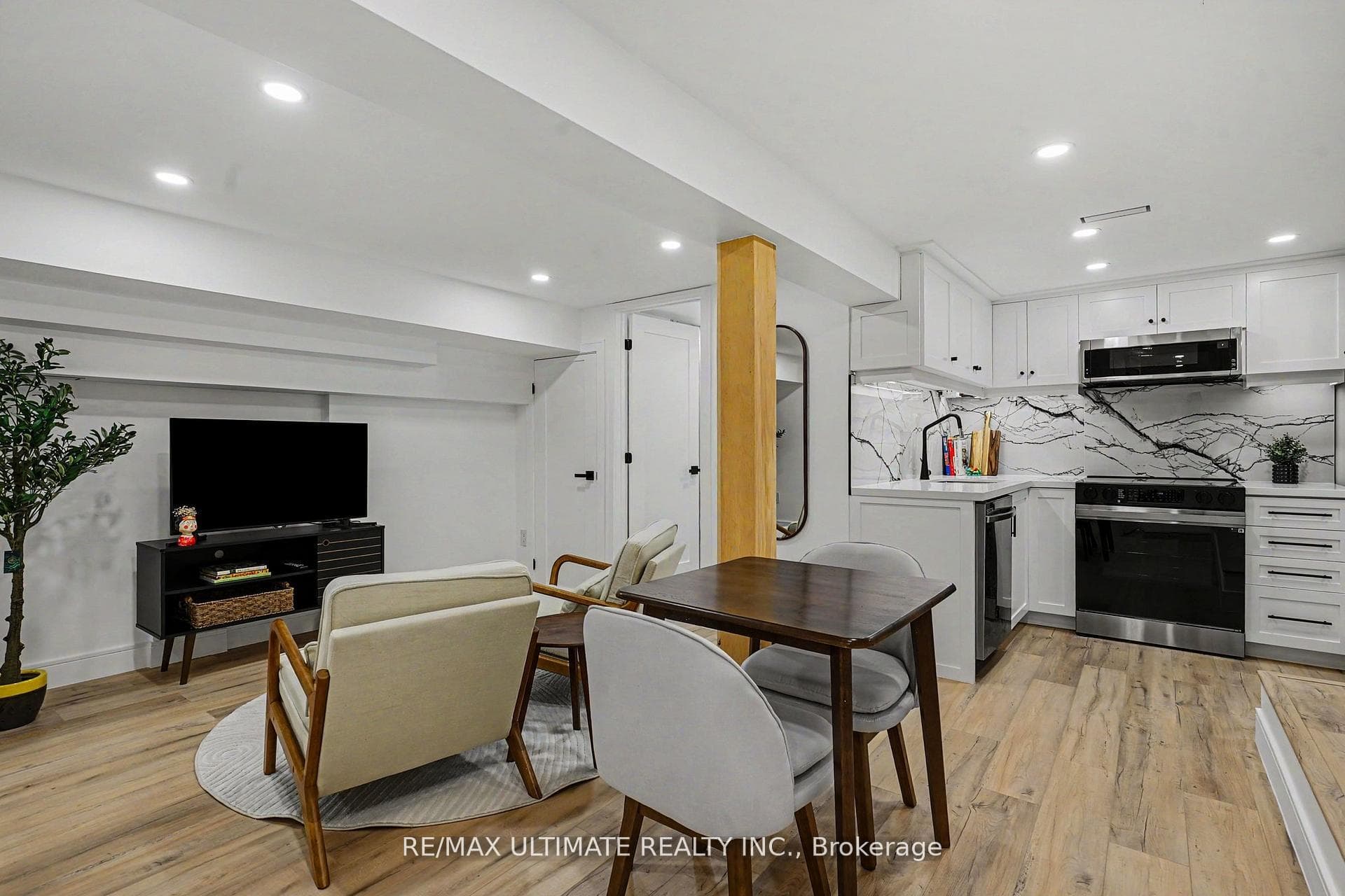 89 Alberta Avenue photo 37