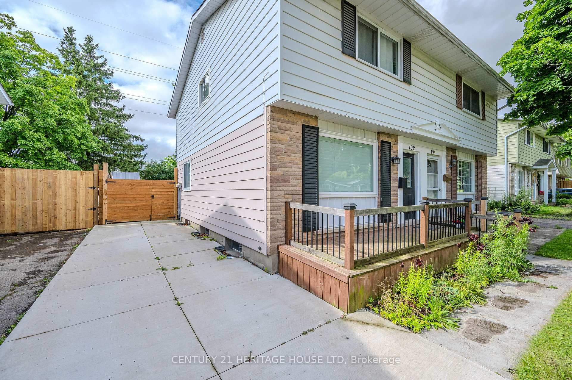 192 Pinedale Drive photo 4
