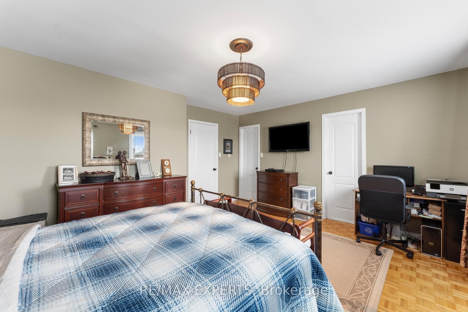 130 Pentland Crescent photo 27