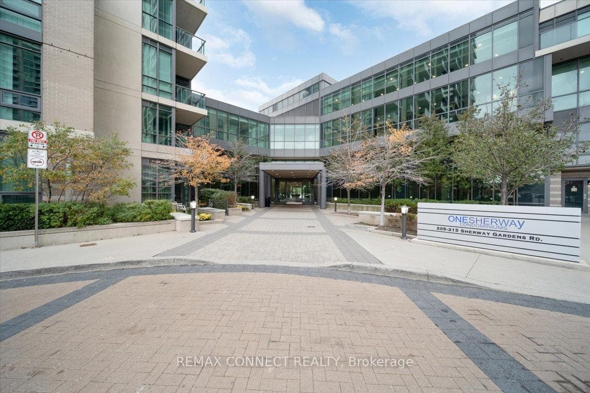 205 Sherway Gardens Road Unit 1506 photo 2