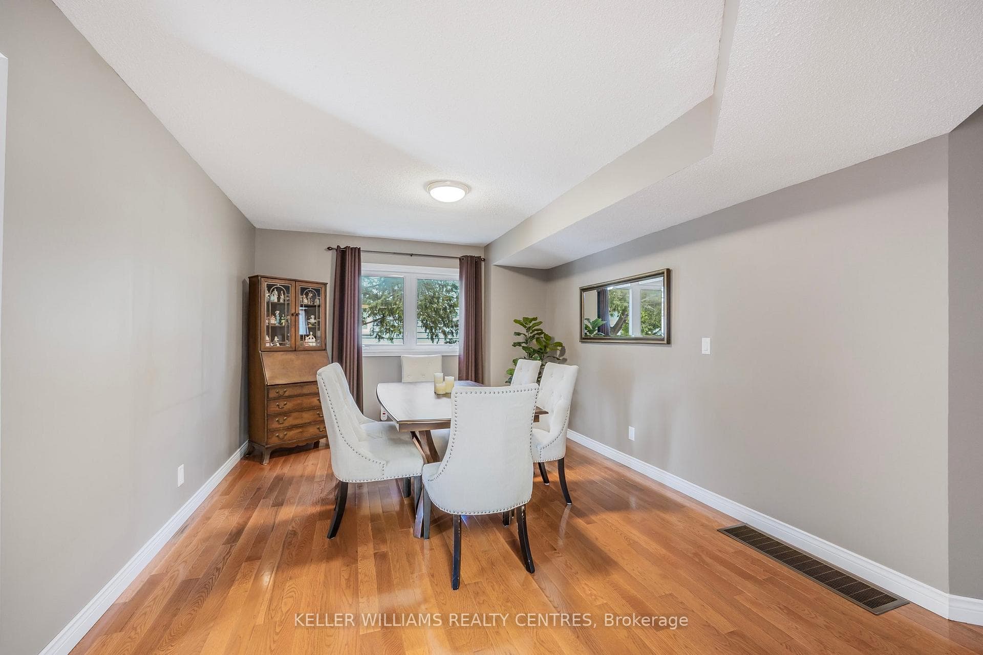 38 Centennial Avenue photo 13
