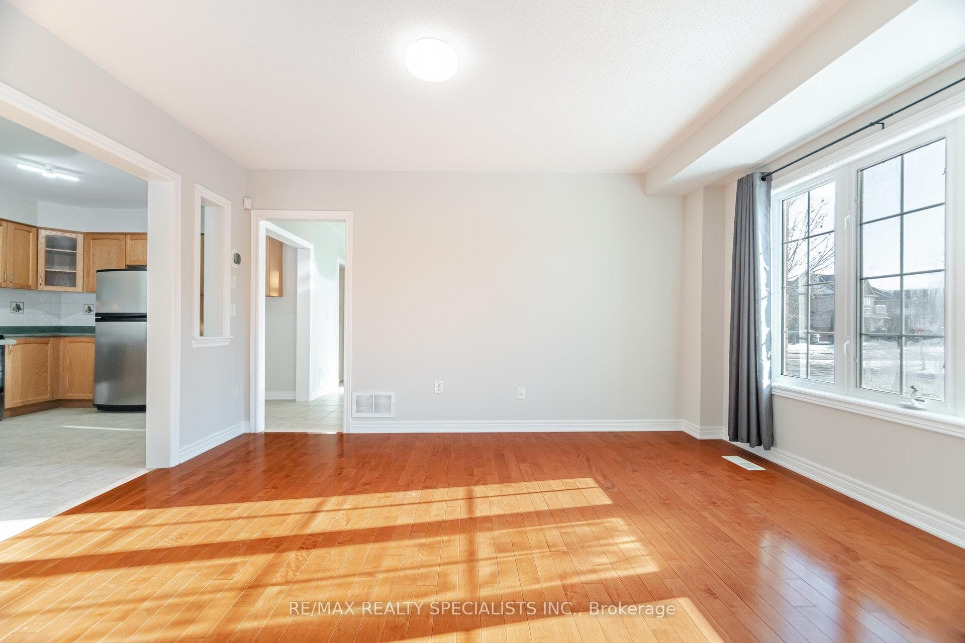 615 Garden Walk photo 12
